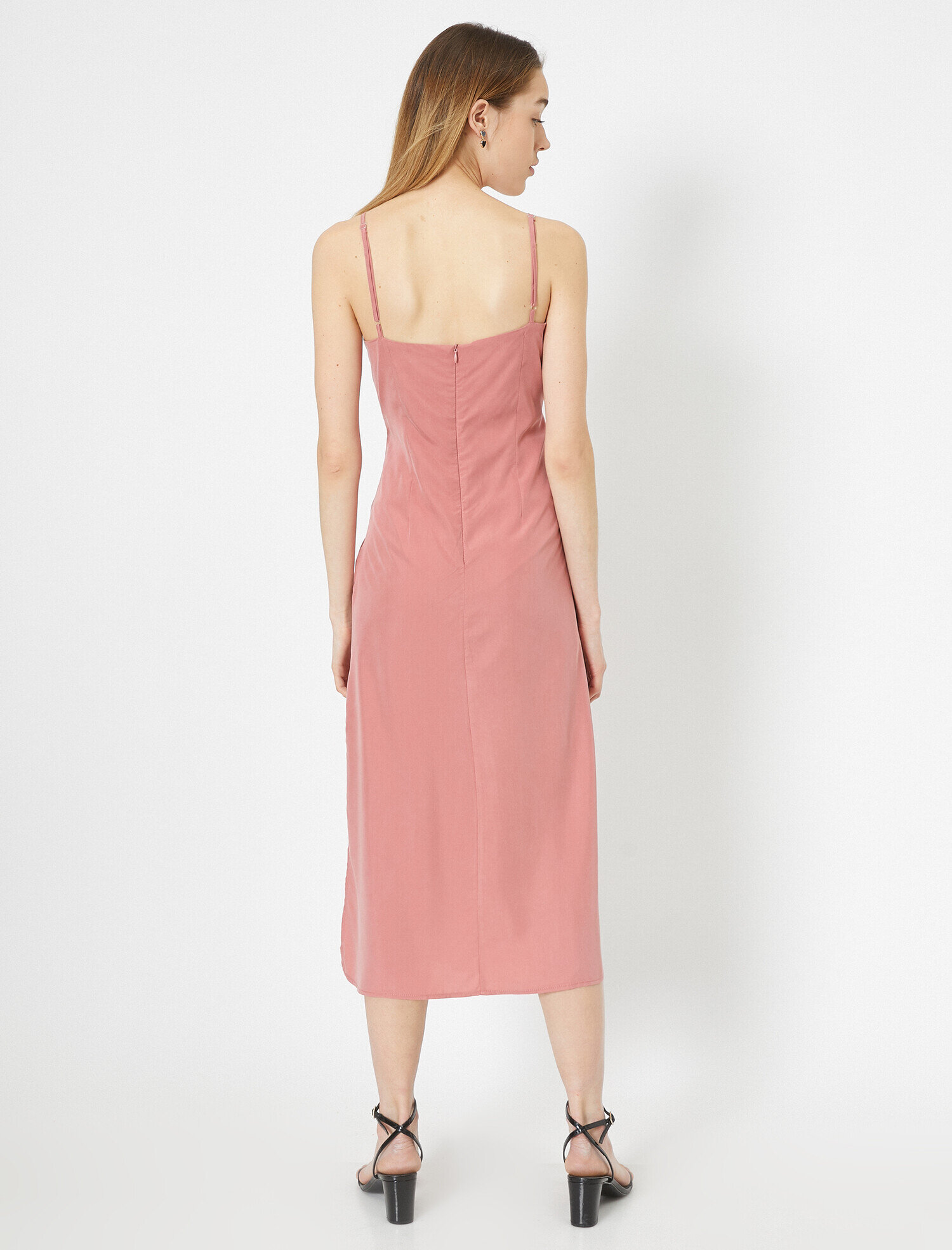   Yanları Yırtmaç Detaylı İnce Askılı Midi Elbise