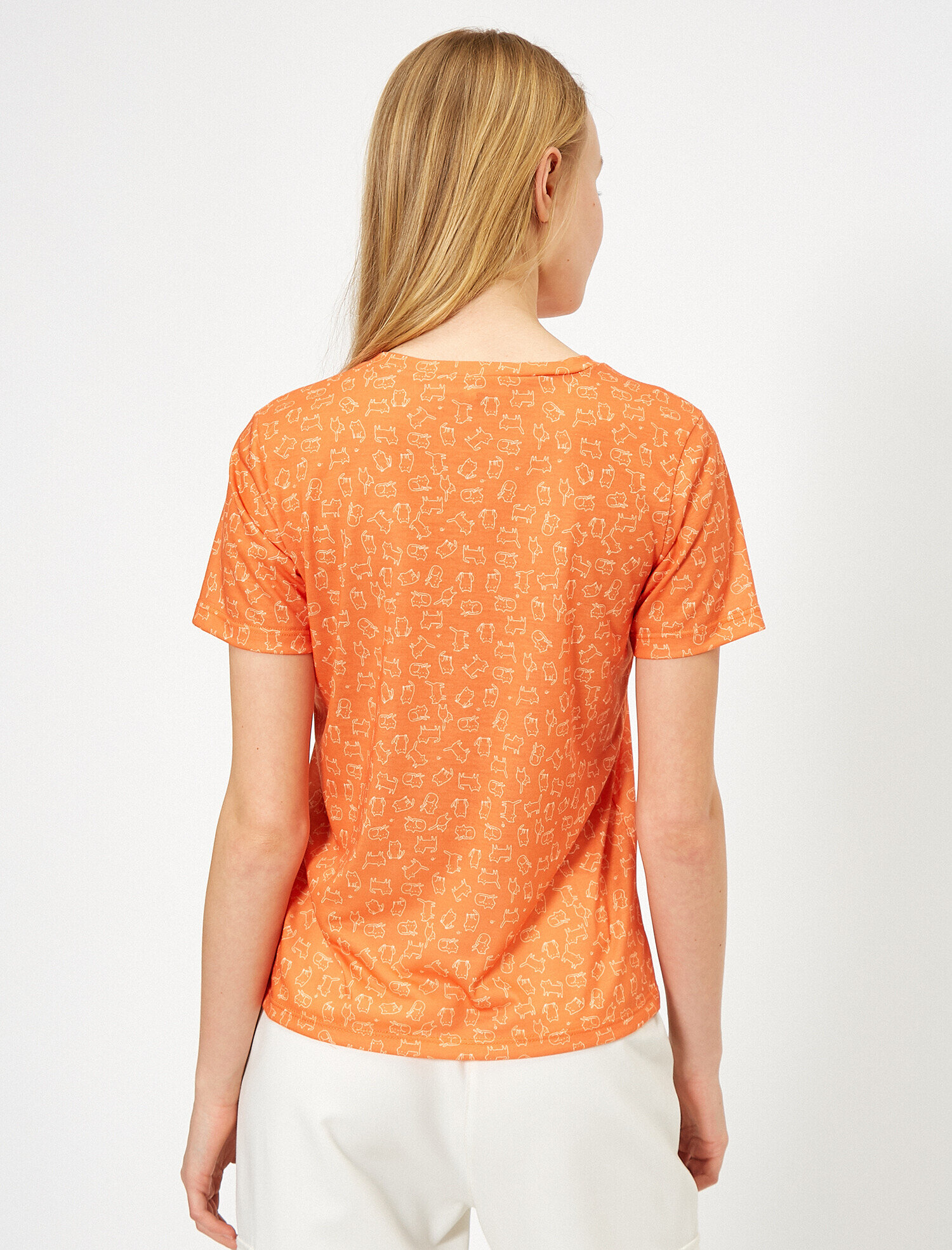   Bisiklet Yaka Desenli Kısa Kol Tişört