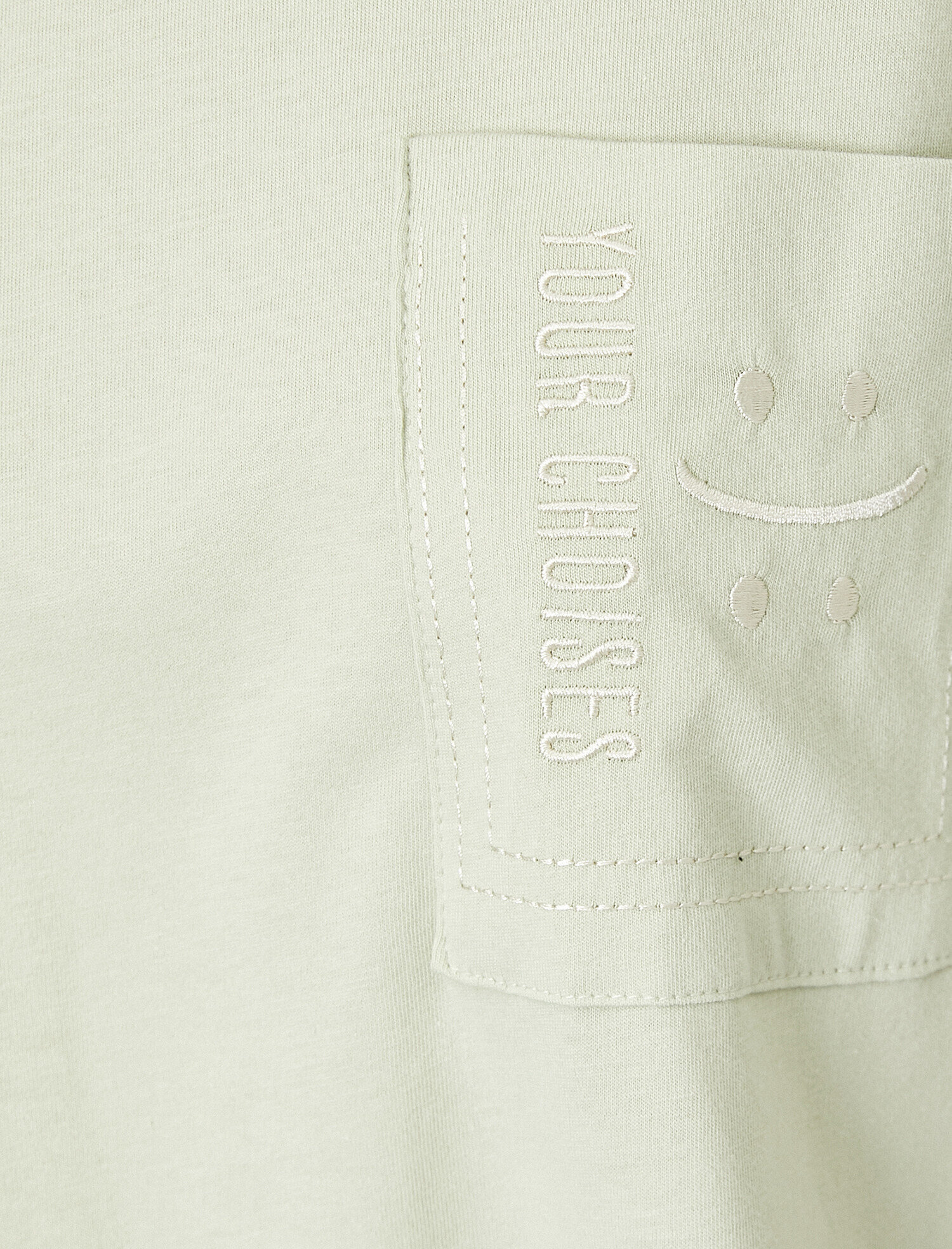   Cep Detaylı Tişört