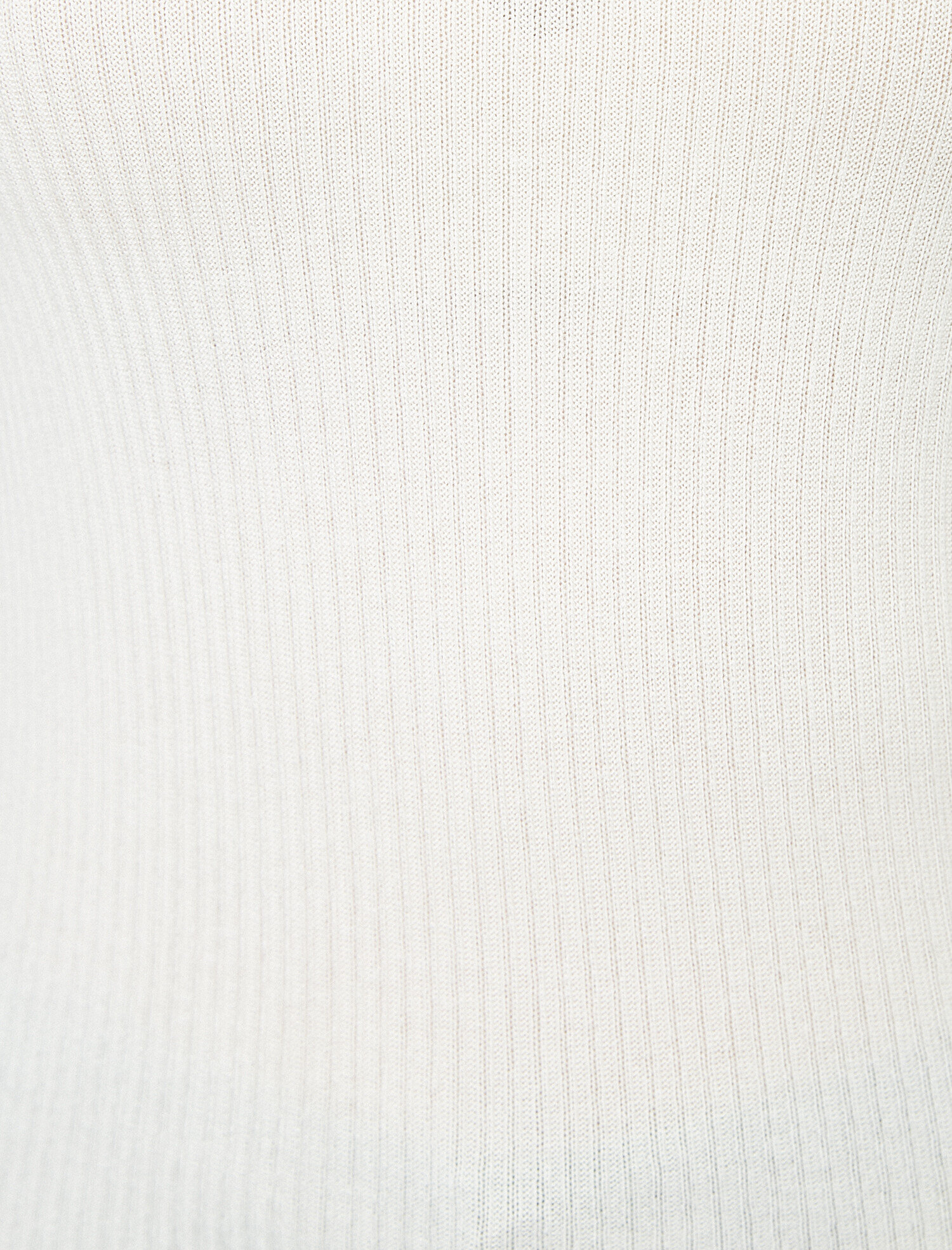   Oyuk Yaka Uzun Kol Tişört