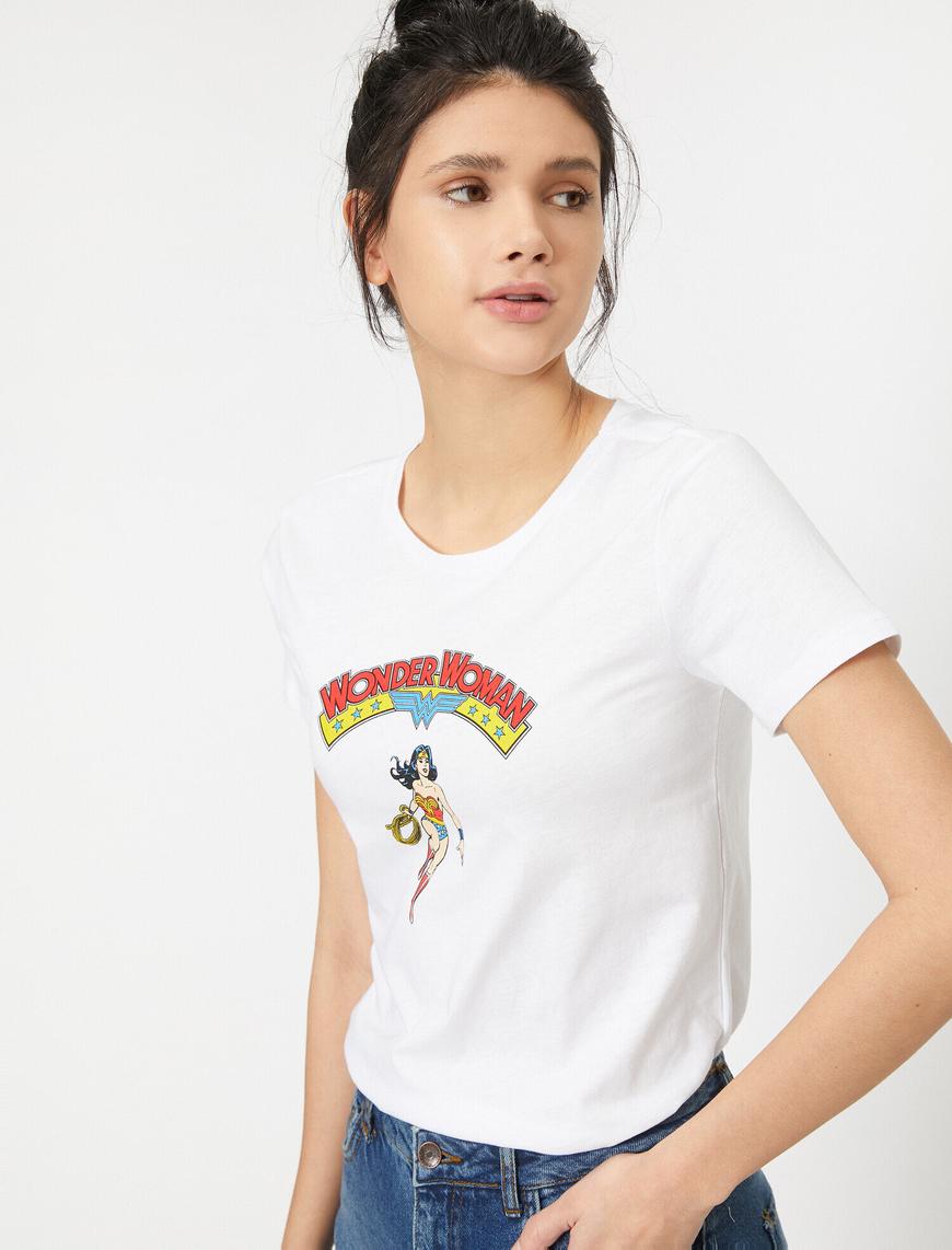   Wonder Woman Lisanslı Baskılı Tişört