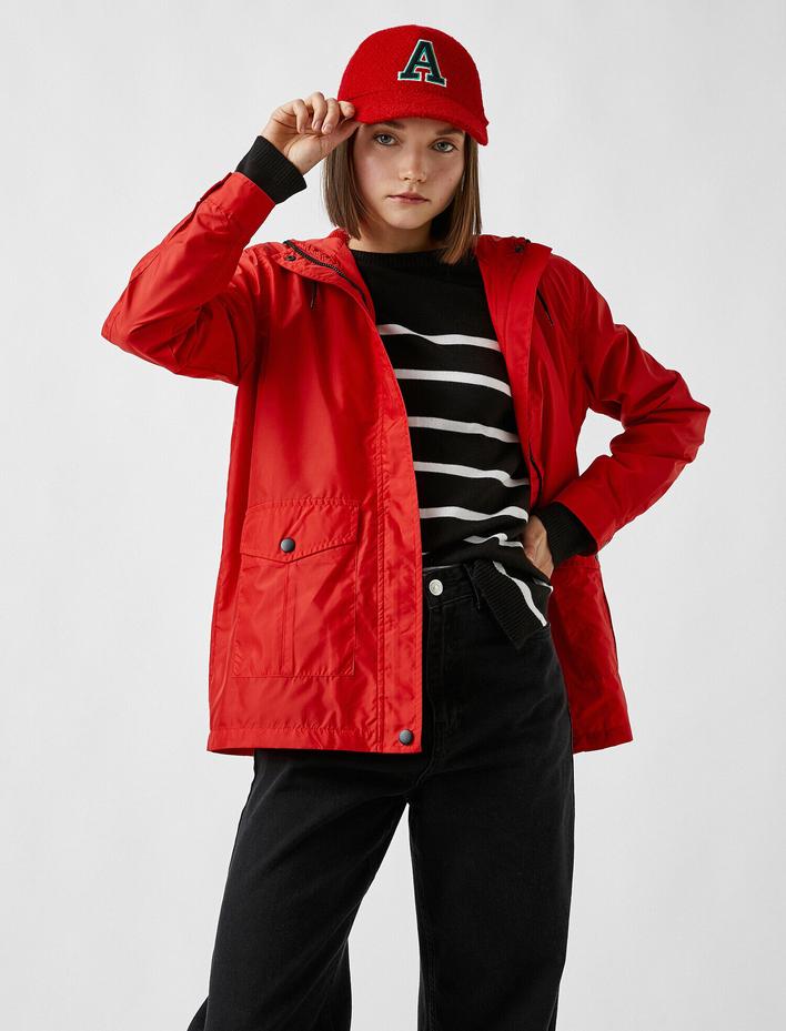  Kapüşonlu Yağmurluk