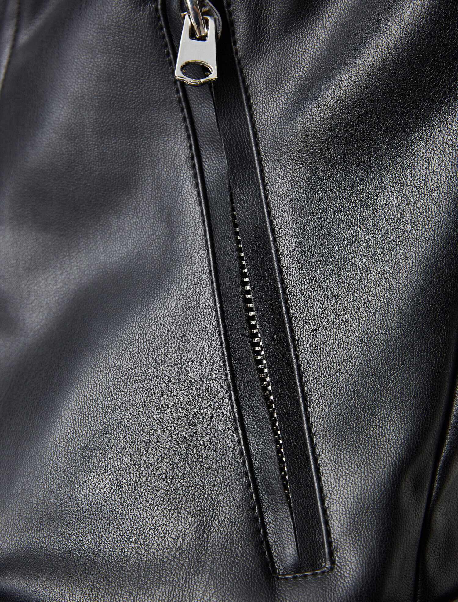 Kemerli Deri Görünümlü Ceket