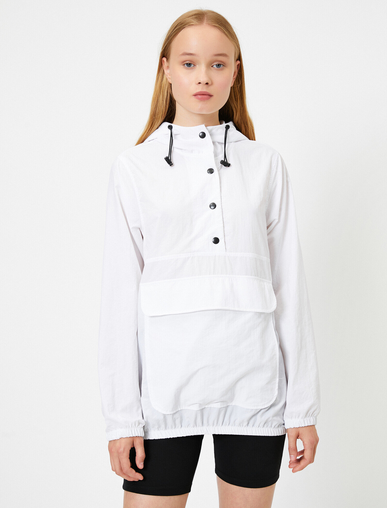   Kapüşonlu Cep Detaylı Düğmeli Ceket