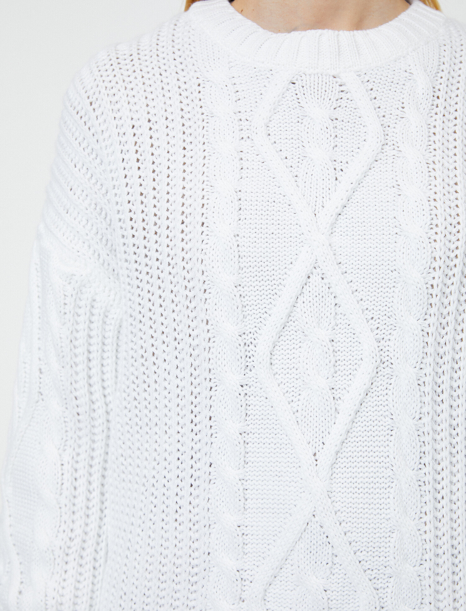   Örgülü Triko Kazak