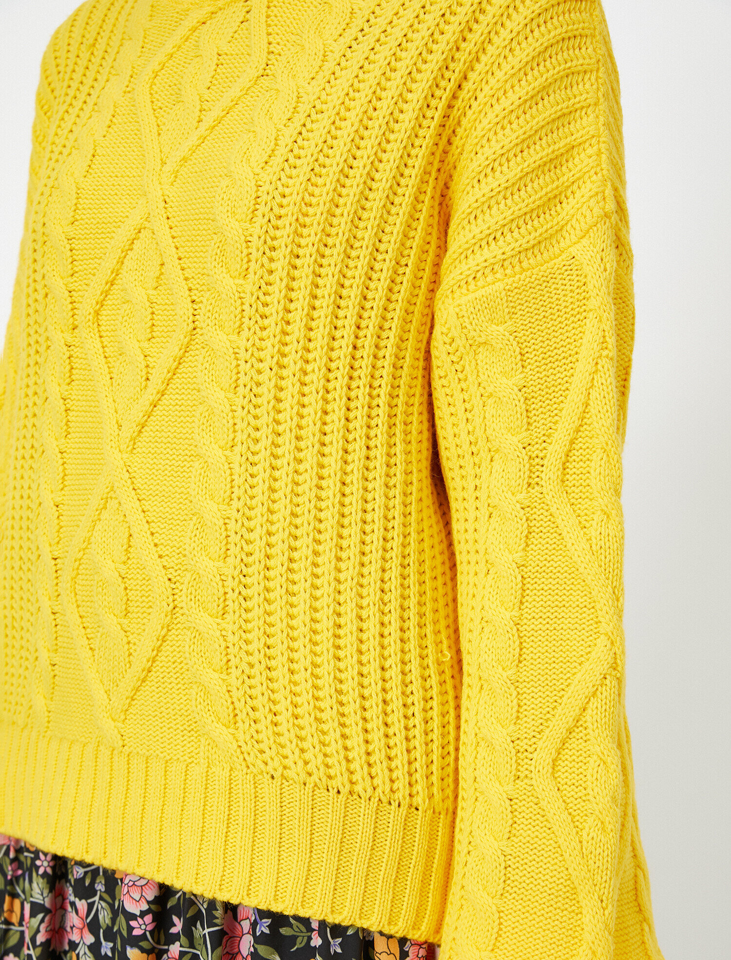   Örgülü Triko Kazak