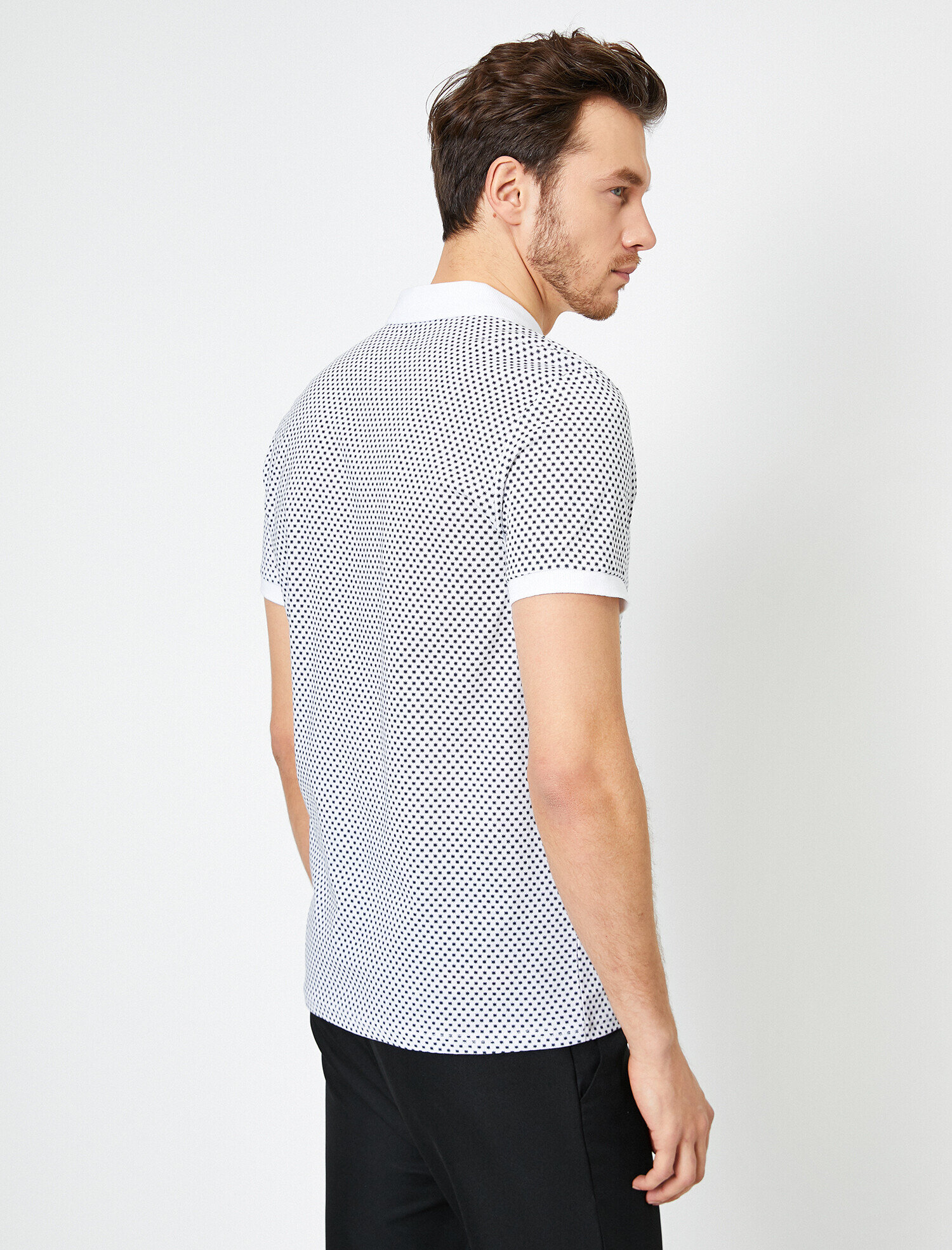 Polo Yaka Geometrik Desenli Slim Fit Tişört