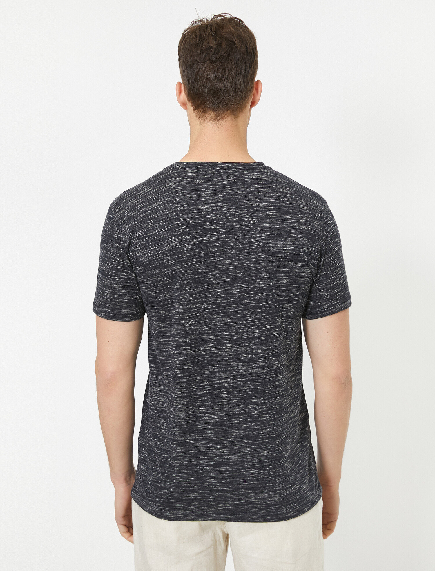   Cep Detaylı Tişört