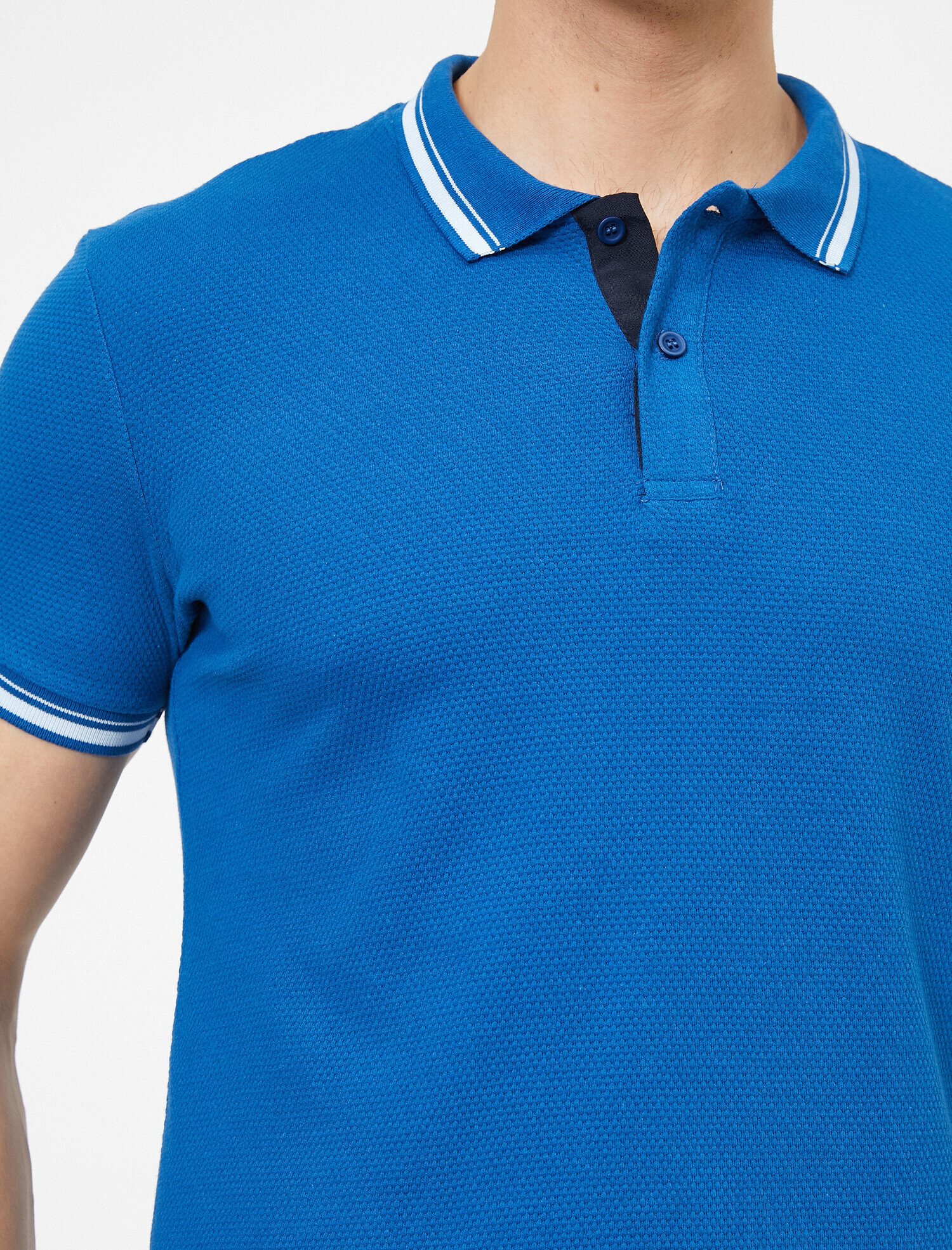   Polo Yaka Kısa Kollu Dar Kesim Tişört