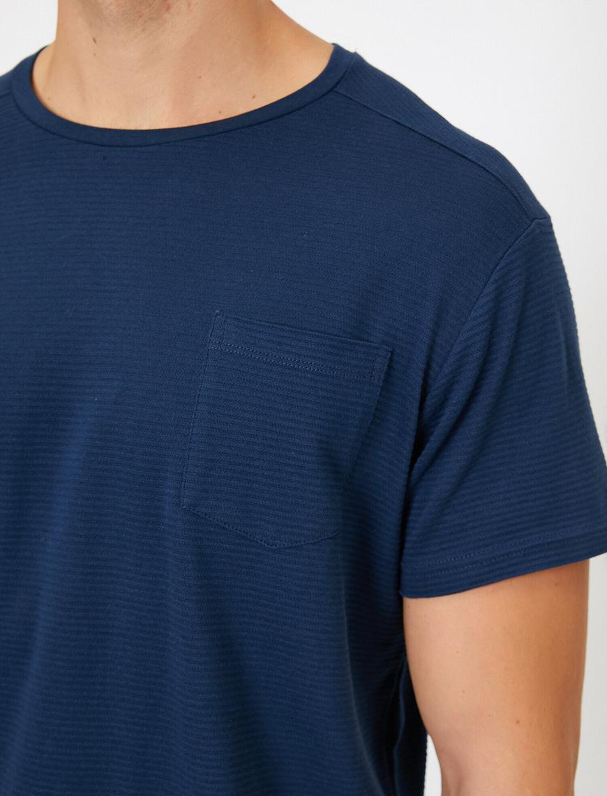   Bisiklet Yaka Çizgili Desenli Cep Detaylı Slim Fit Tişört