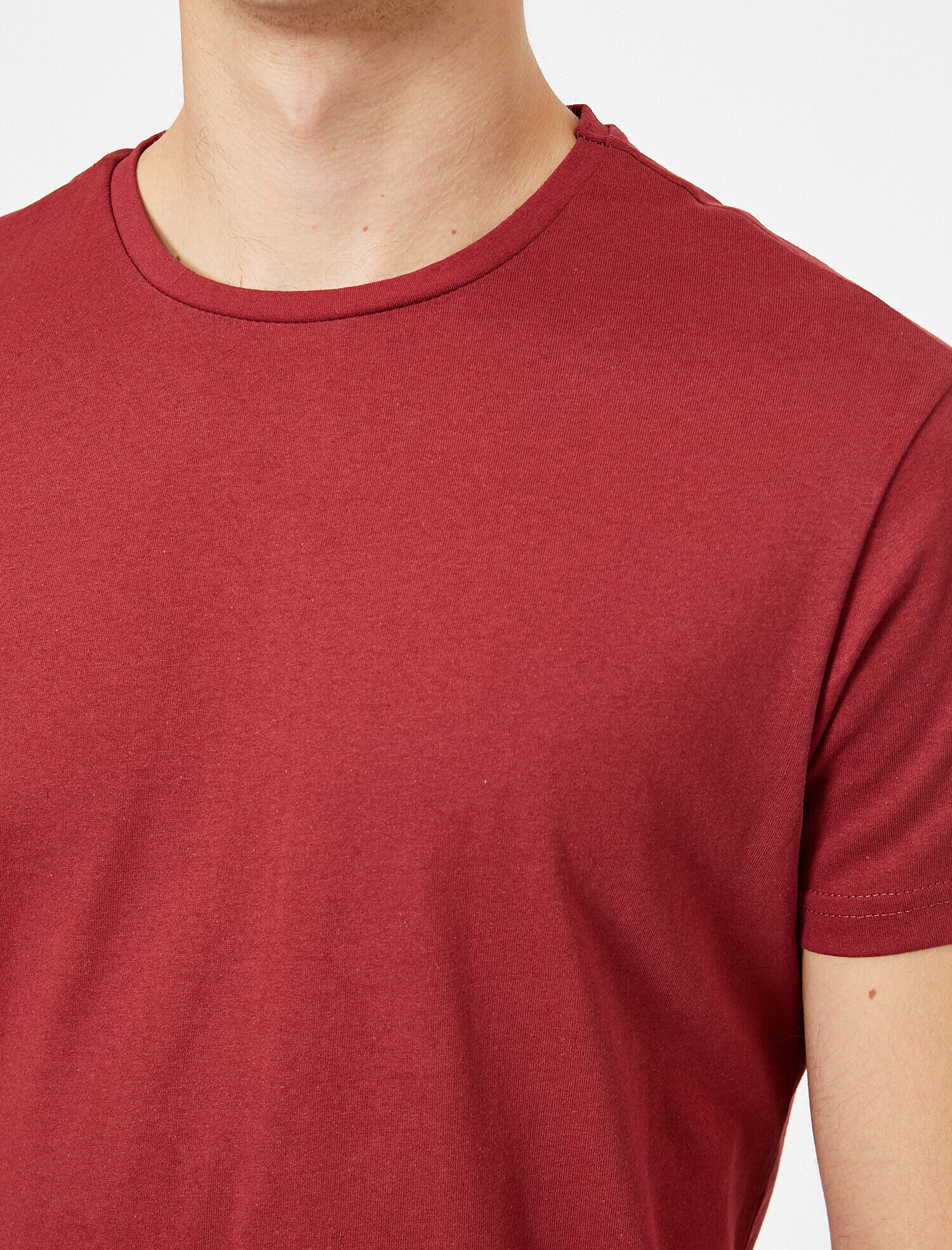 Bisiklet Yaka Pamuklu Dar Kesim Basic Tişört