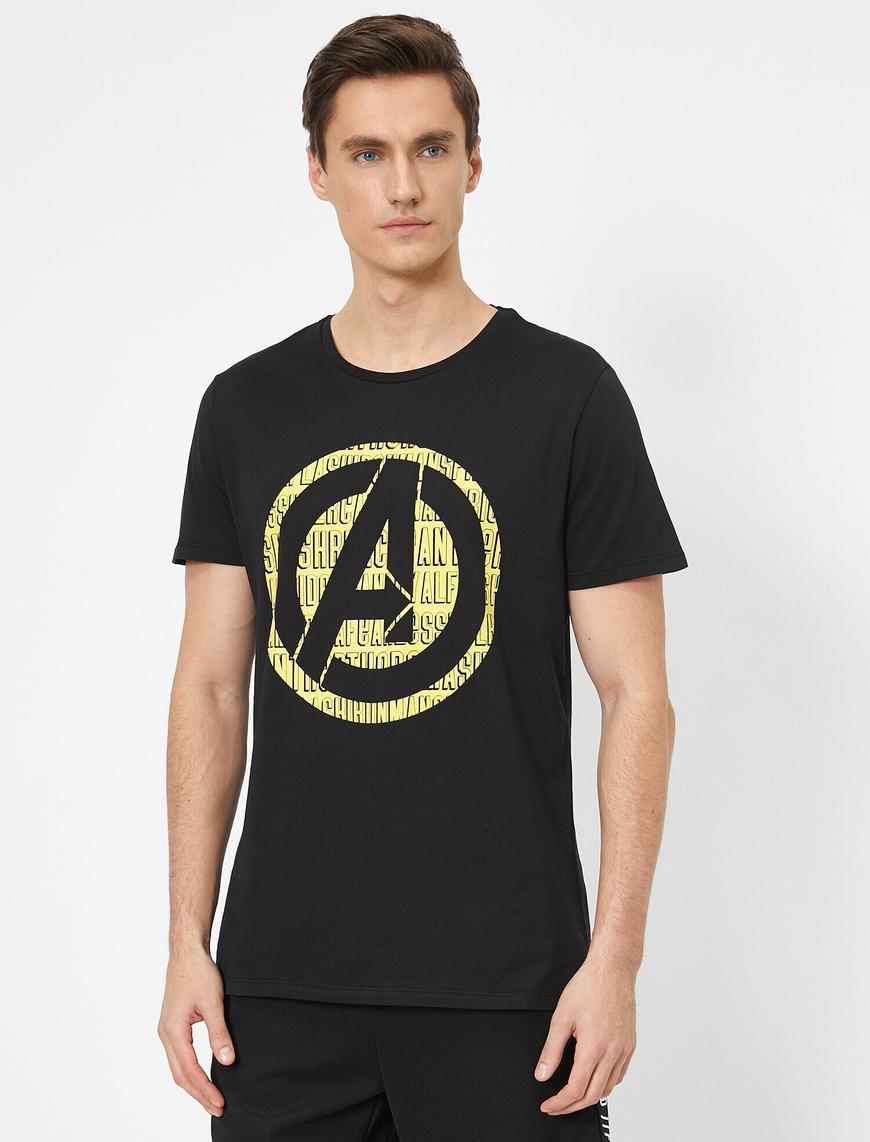   Marvel Lisanslı Baskılı T-Shirt