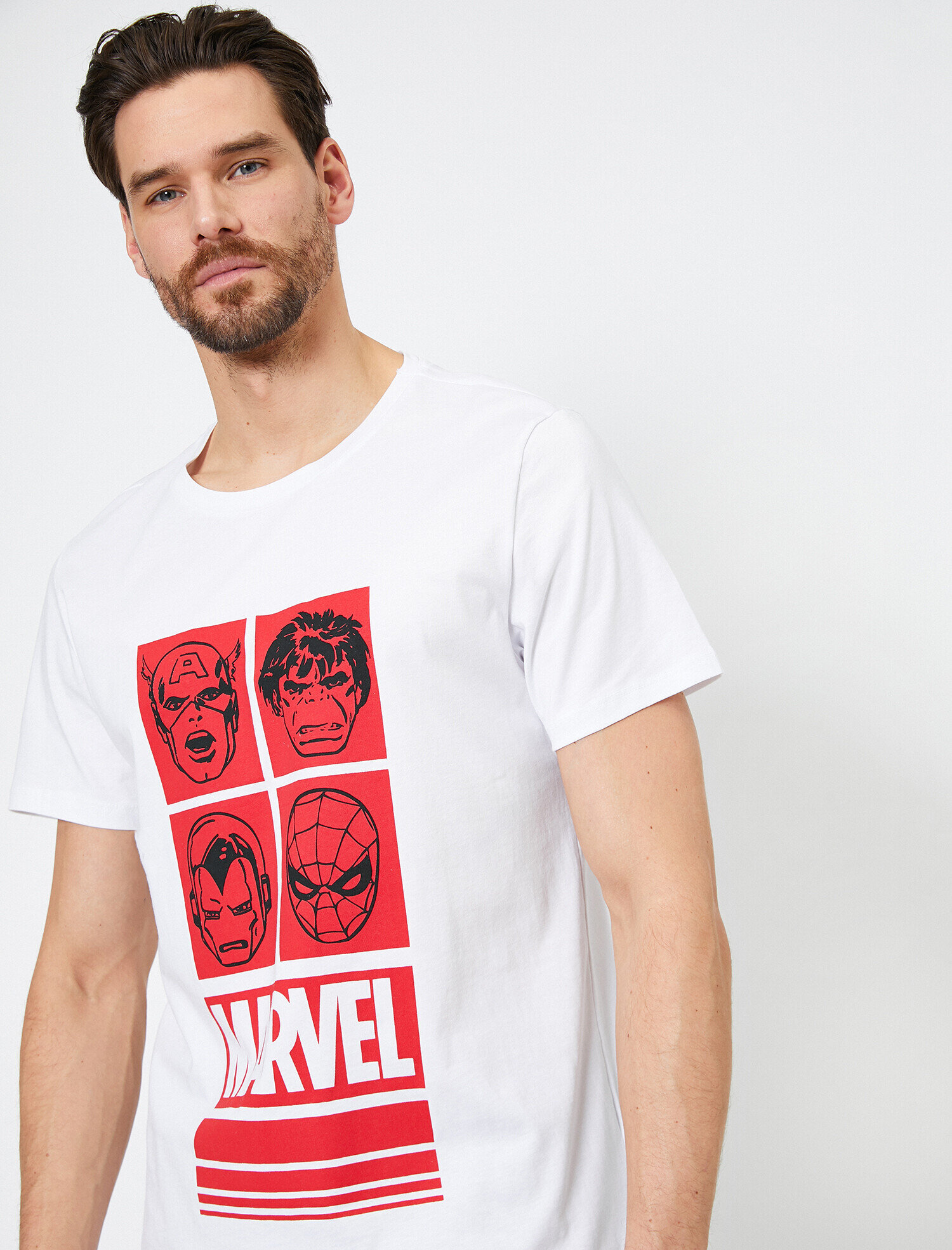   Marvel Lisanslı Baskılı T-Shirt