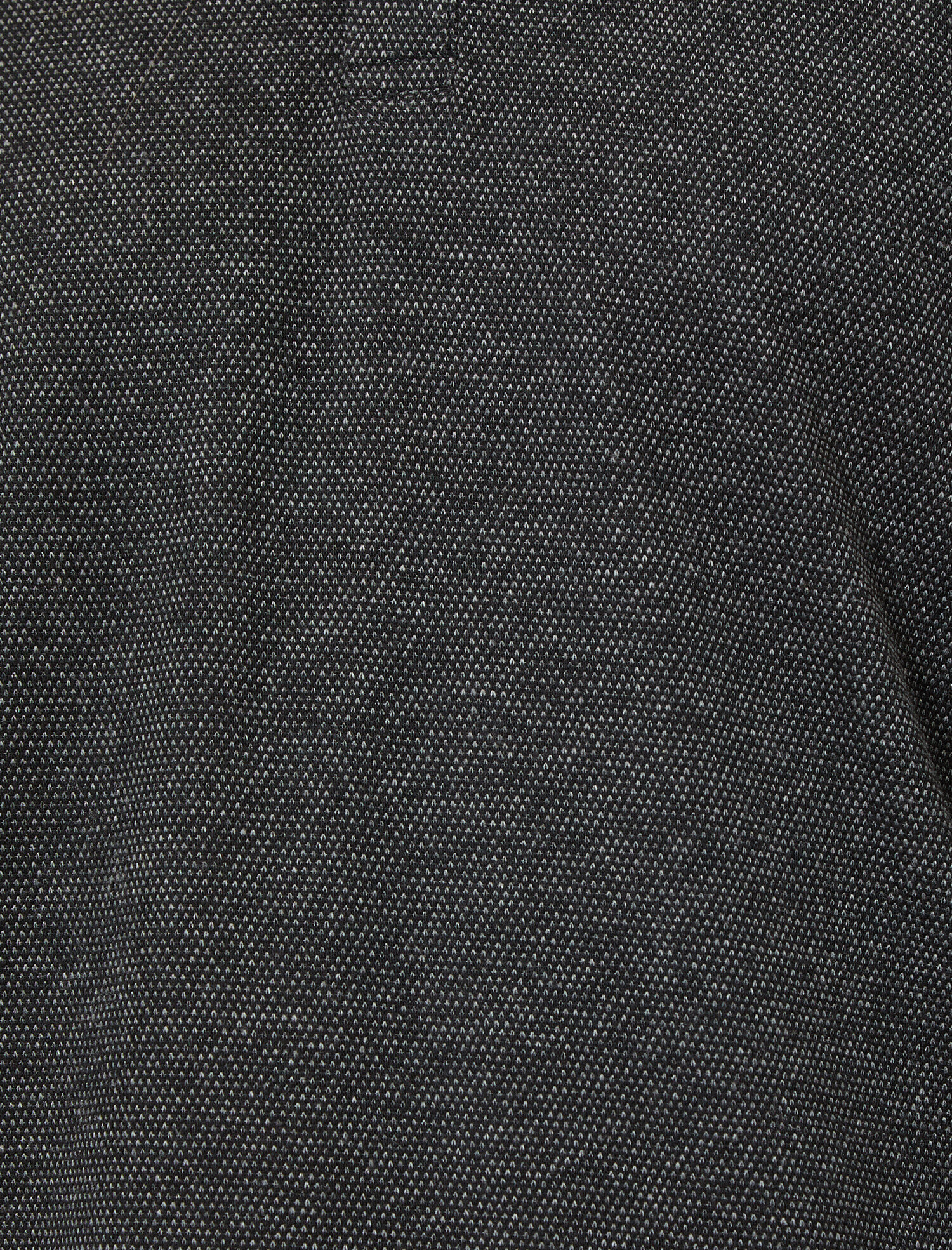   Düğme Detaylı Tişört