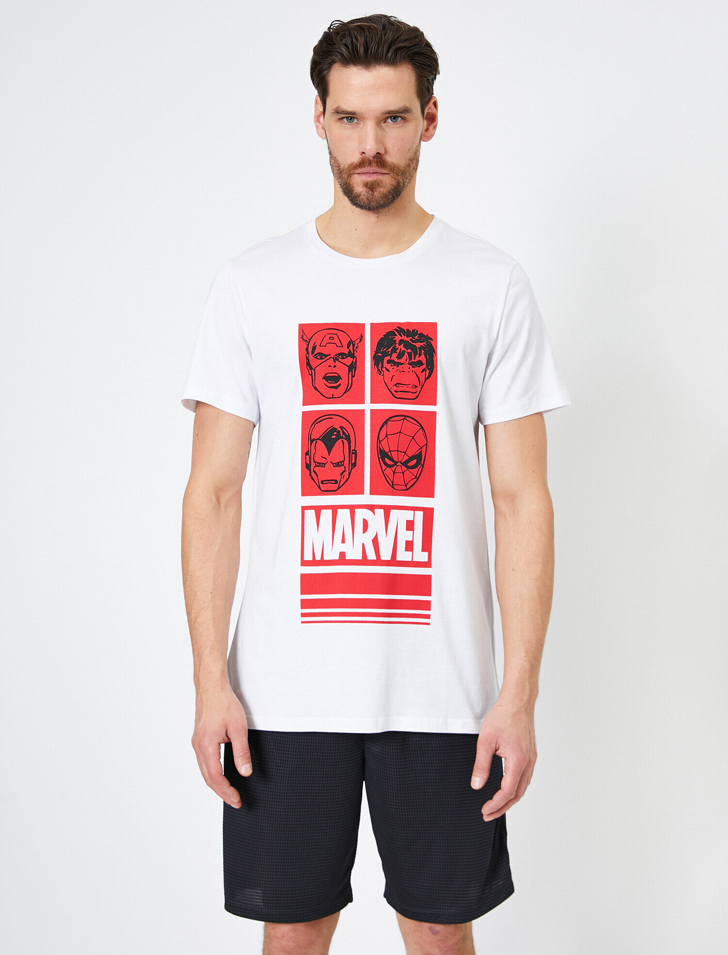   Marvel Lisanslı Baskılı T-Shirt