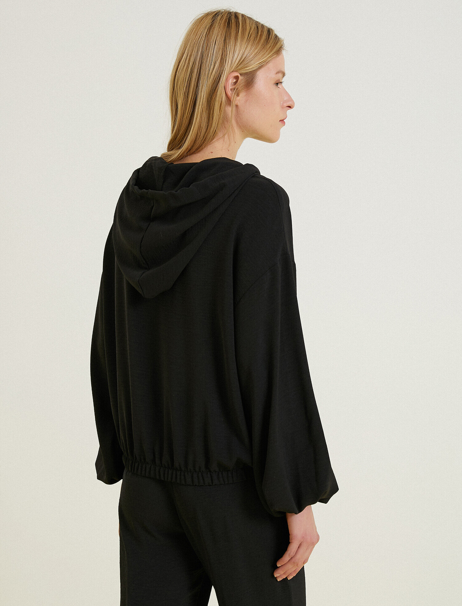   Kapüşonlu Sweatshirt