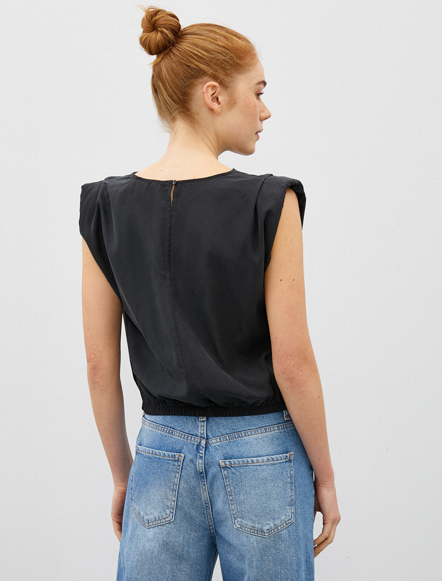   Vatkalı Bluz Bisiklet Yaka Kısa Kollu