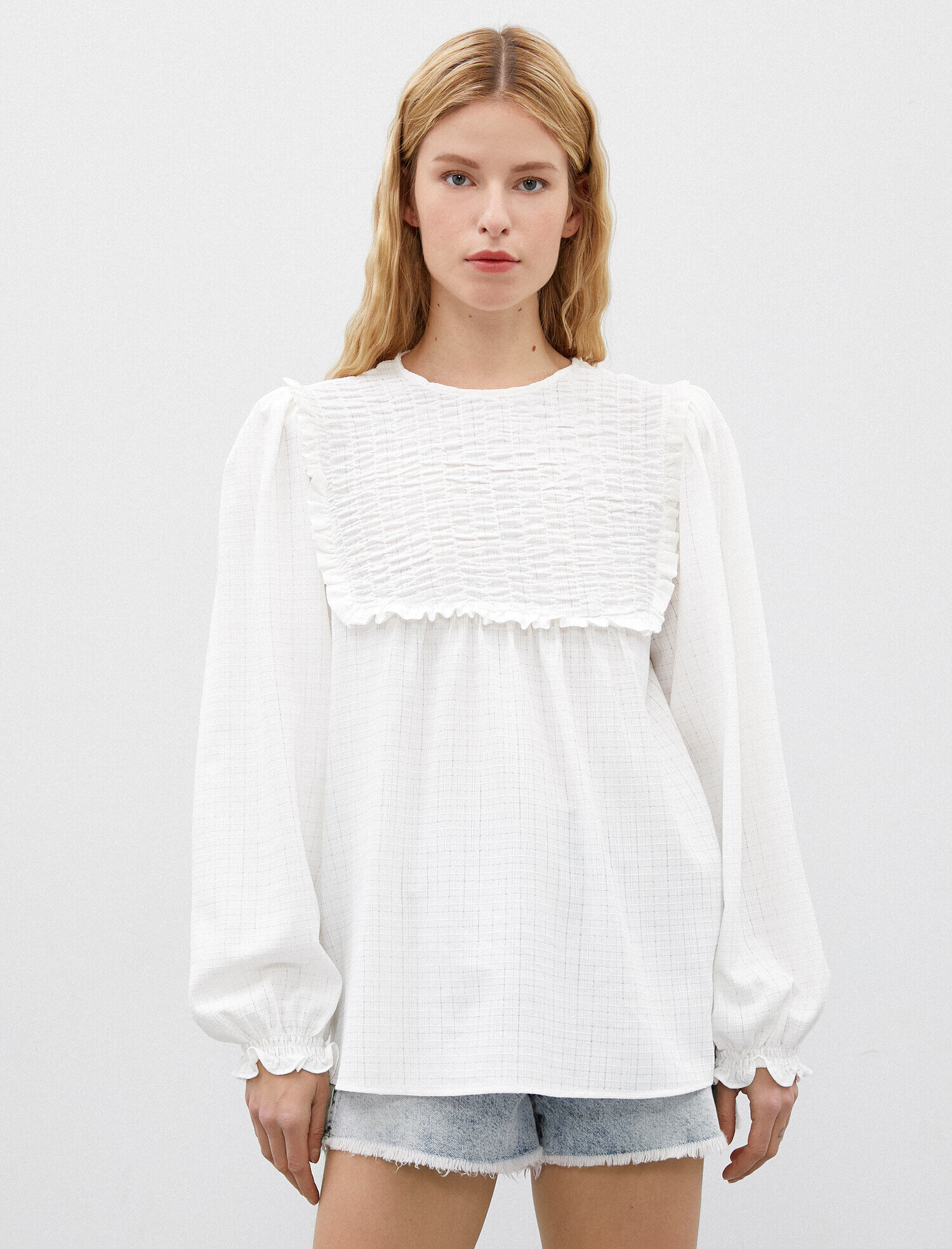   Fırfırlı Tunik Yaka Detaylı