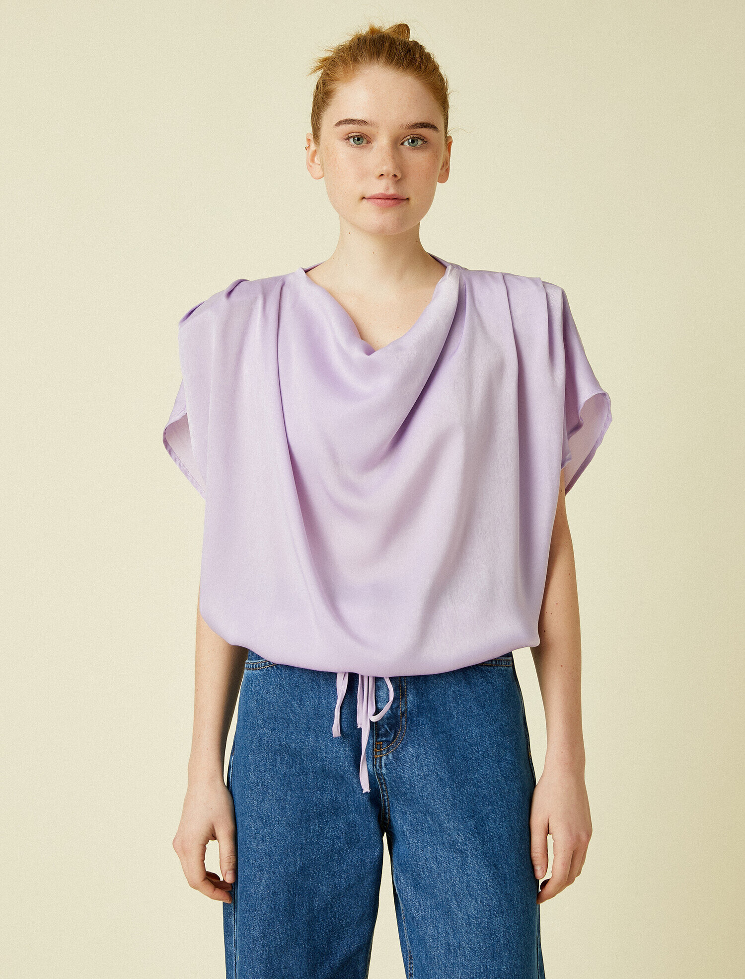   Vatkalı Bluz Drapeli Kısa Kollu