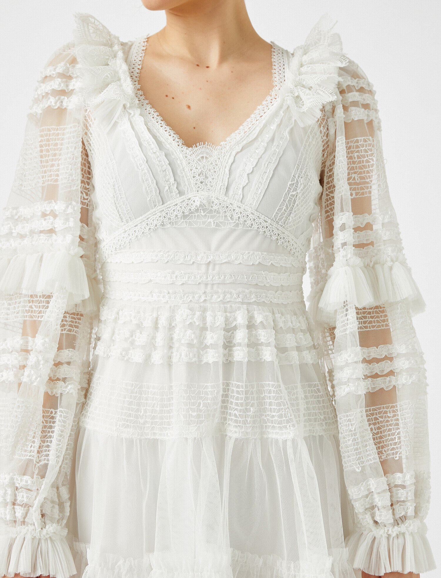   Dantel Detayli Tüllü Elbise