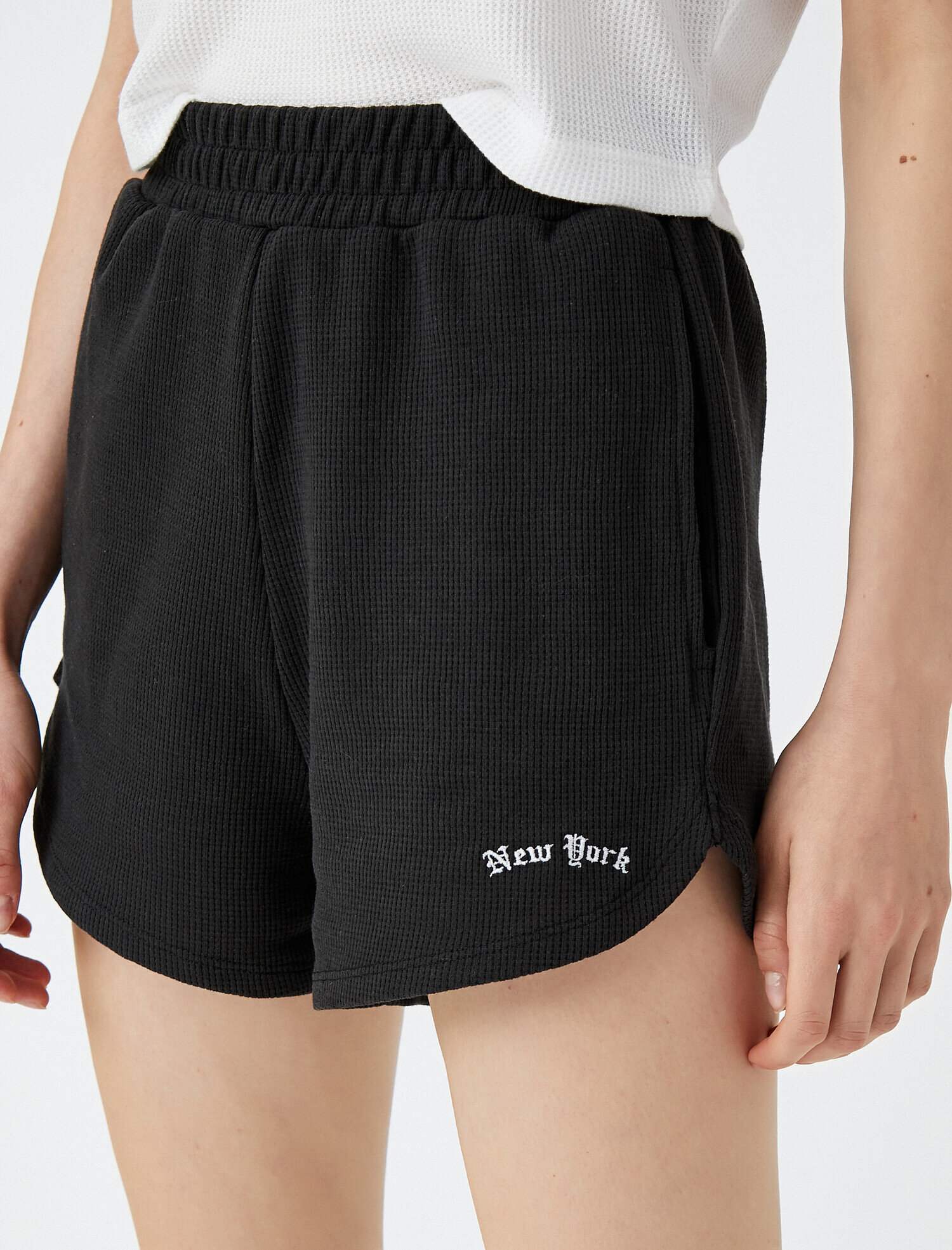   Sloganlı Şort Pamuklu