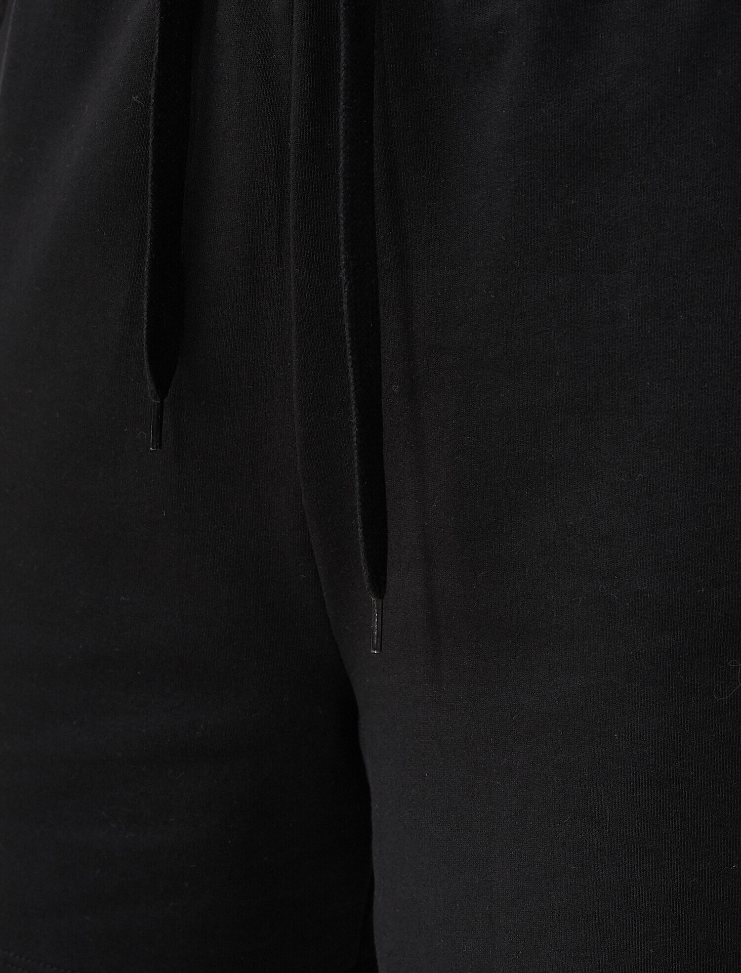   Belden Bağlamalı Şort