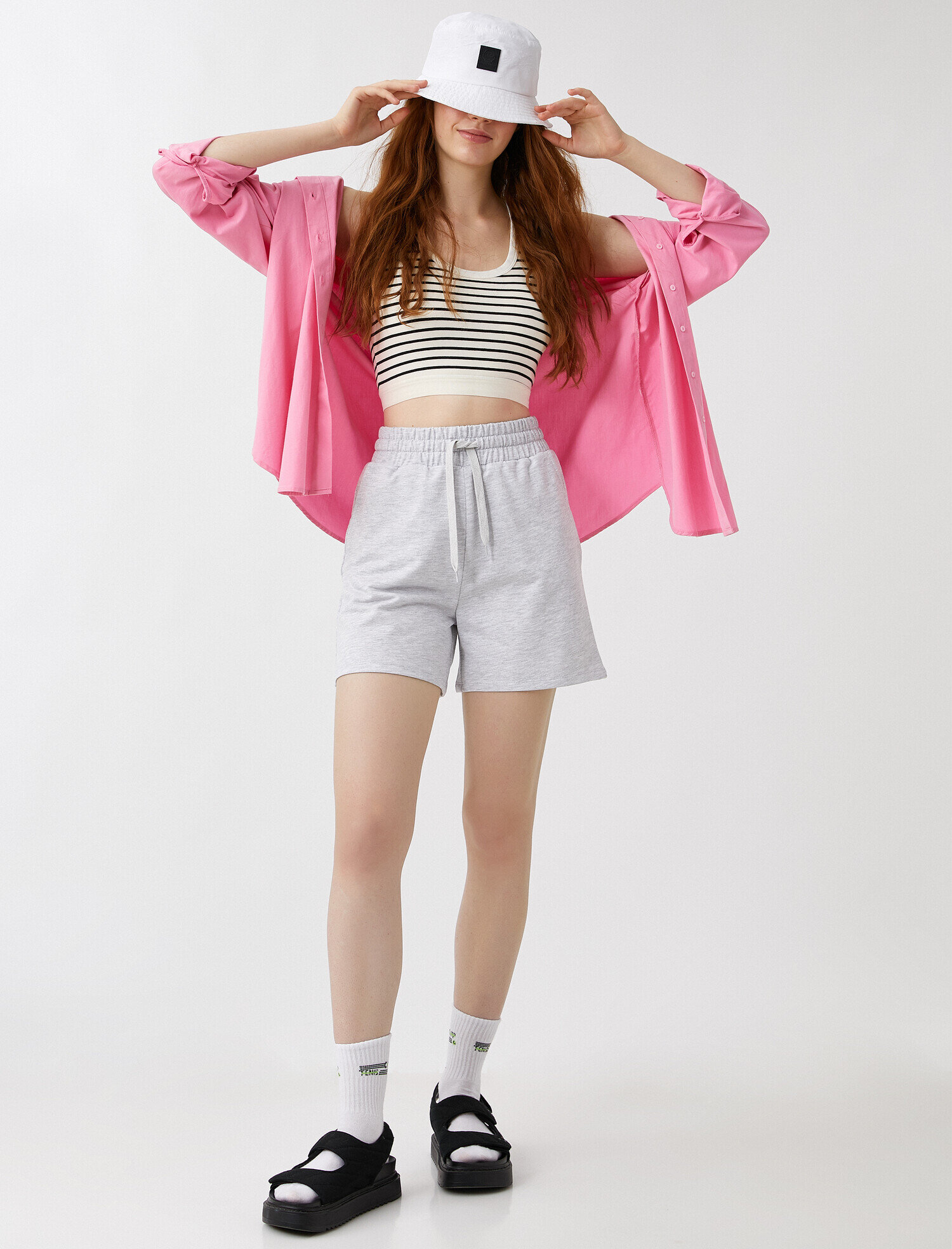   Belden Bağlamalı Şort