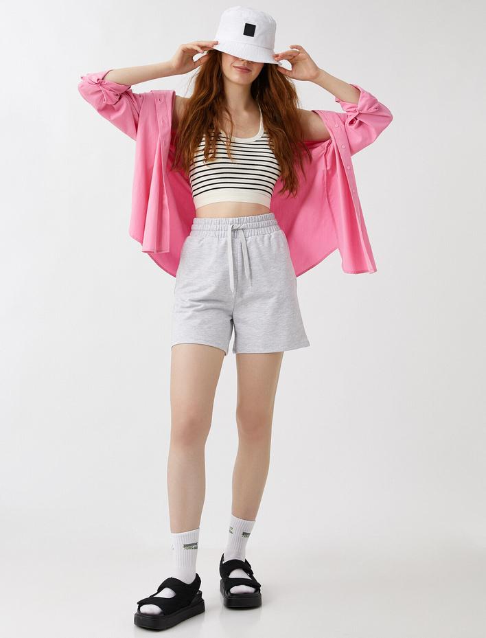  Belden Bağlamalı Şort