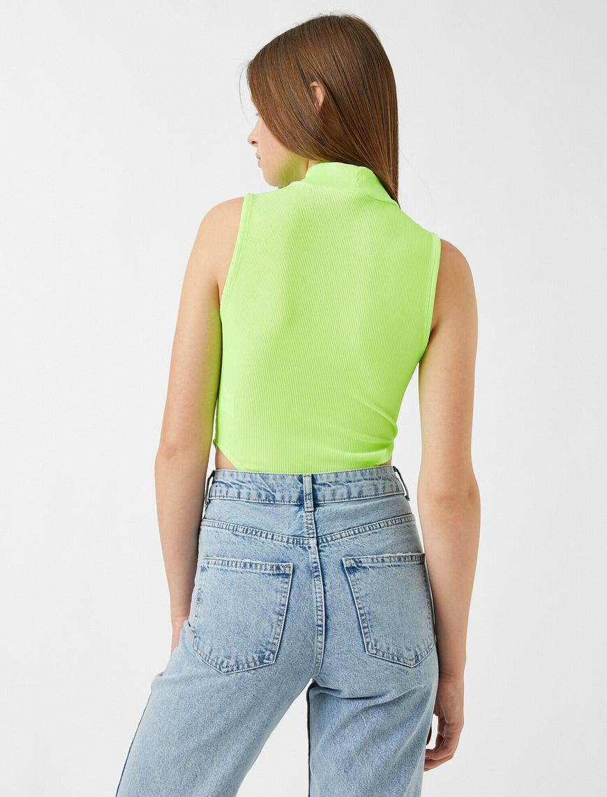   Dik Yaka Body Alttan Çıtçıtlı