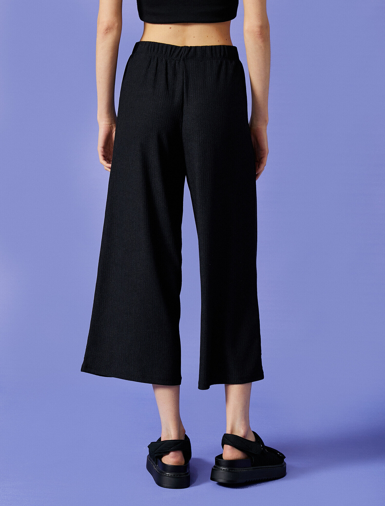   Kısa Pantolon Geniş Paça