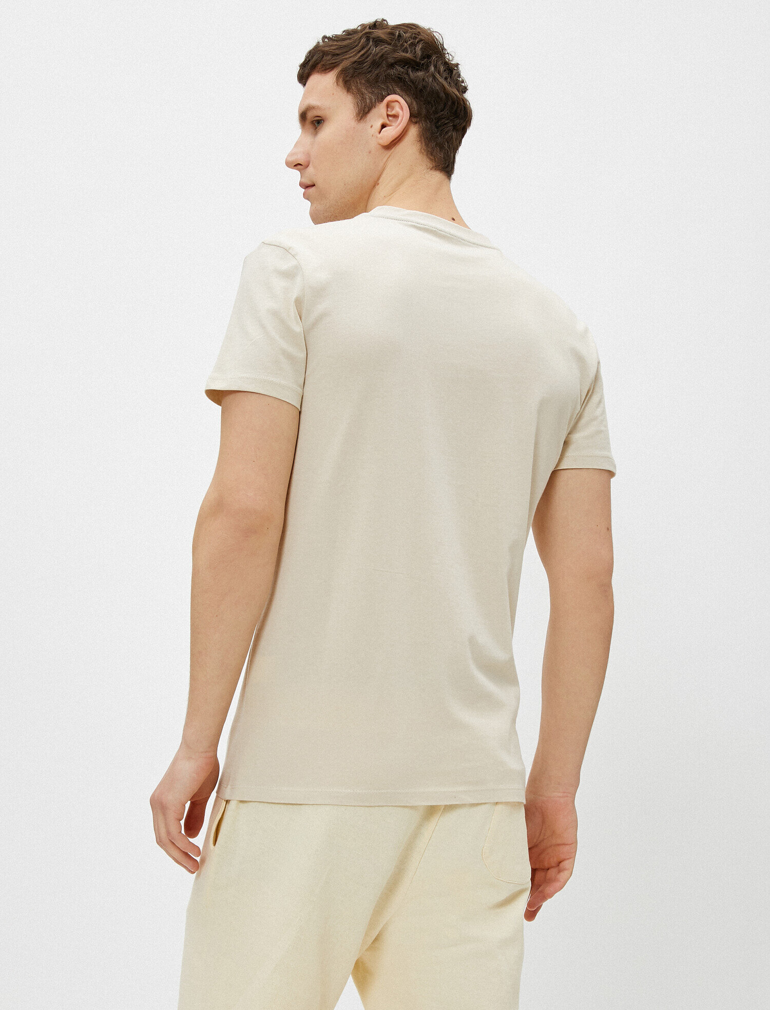   Basic V Yaka Tişört Kısa Kollu Pamuklu