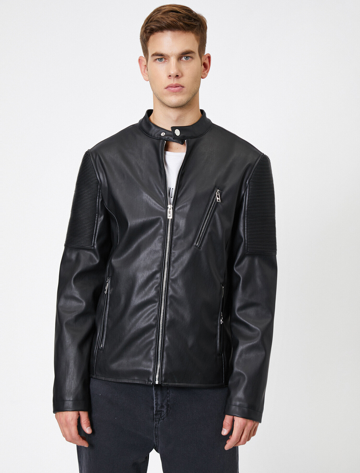 Hakim Yaka Fermuarlı Cepli Suni Deri Mont