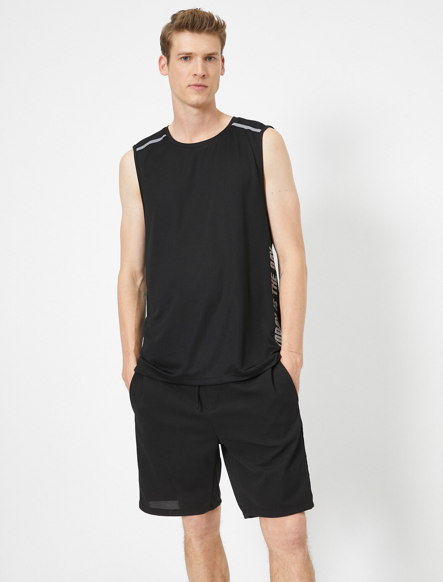   Yazılı Baskılı Atlet