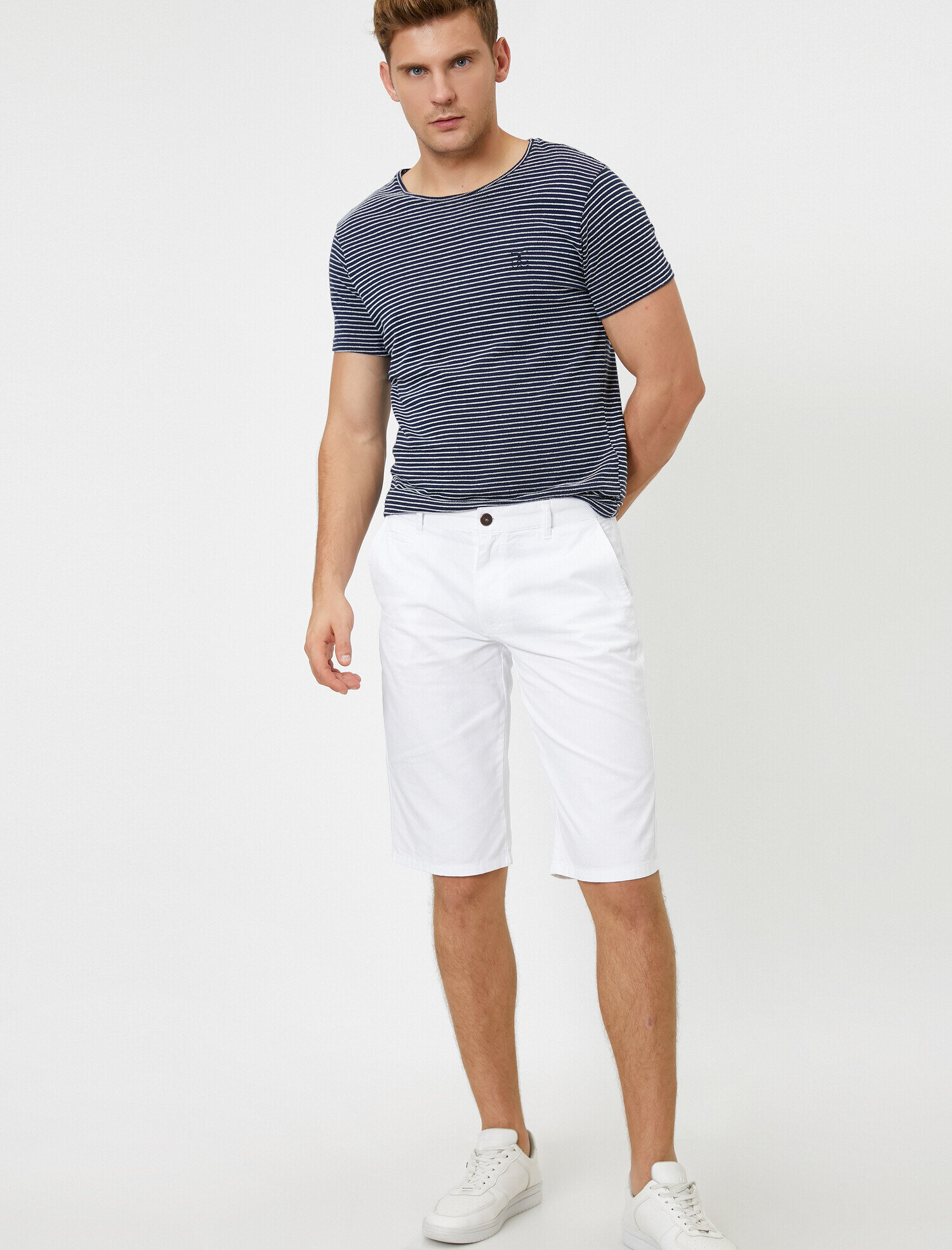   Cep Detaylı Slim Fit Şort