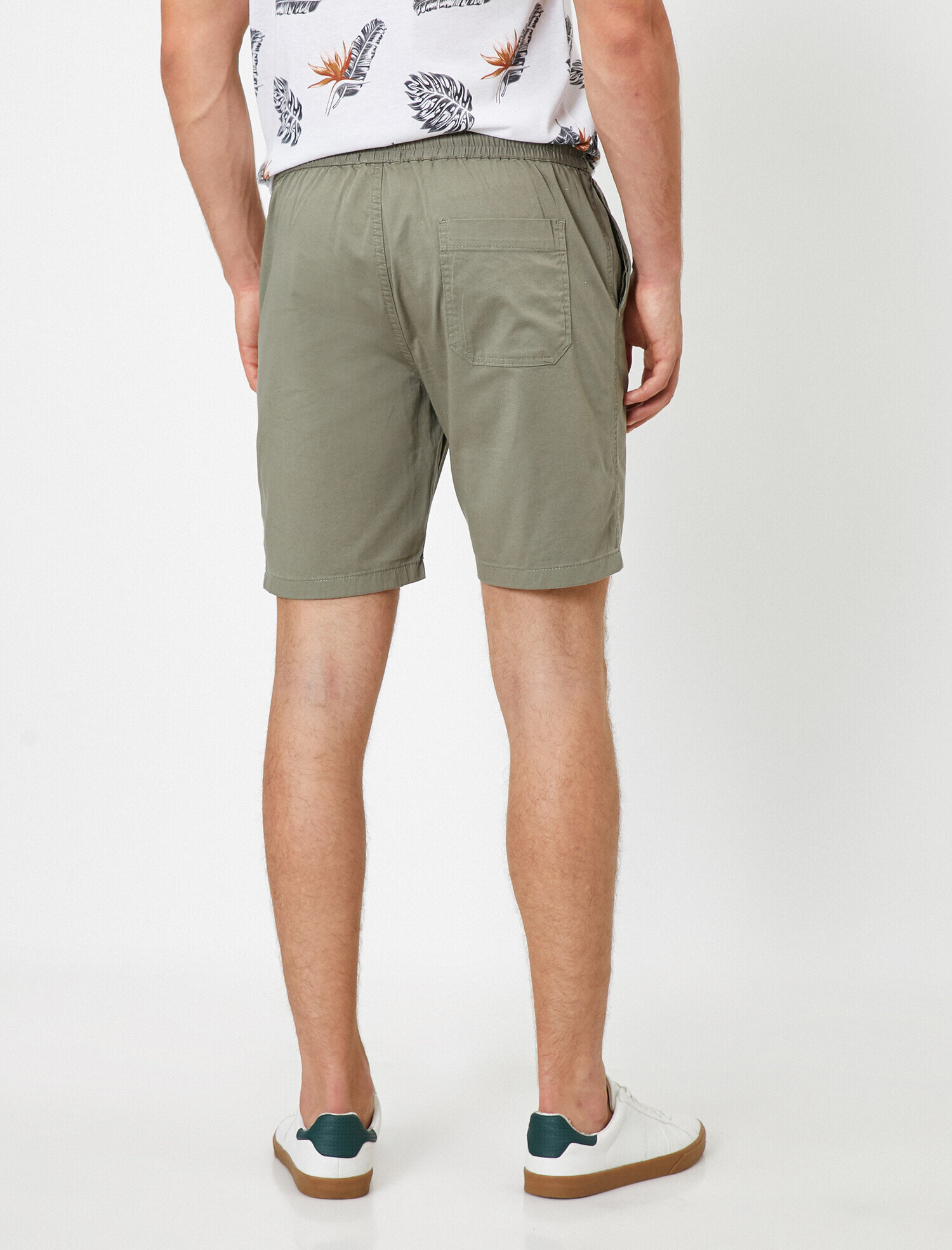   Beli Bağlamalı Şort