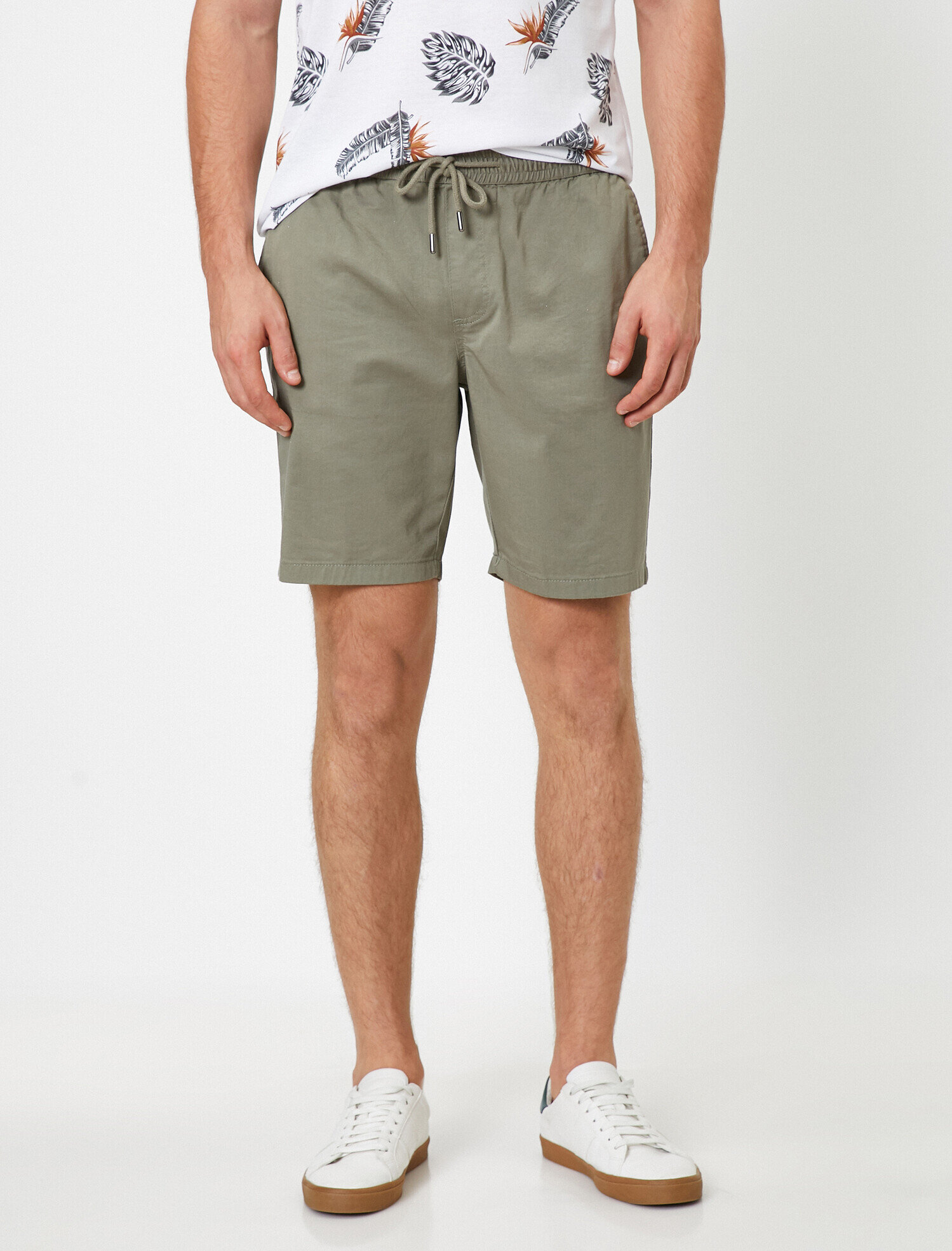   Beli Bağlamalı Şort