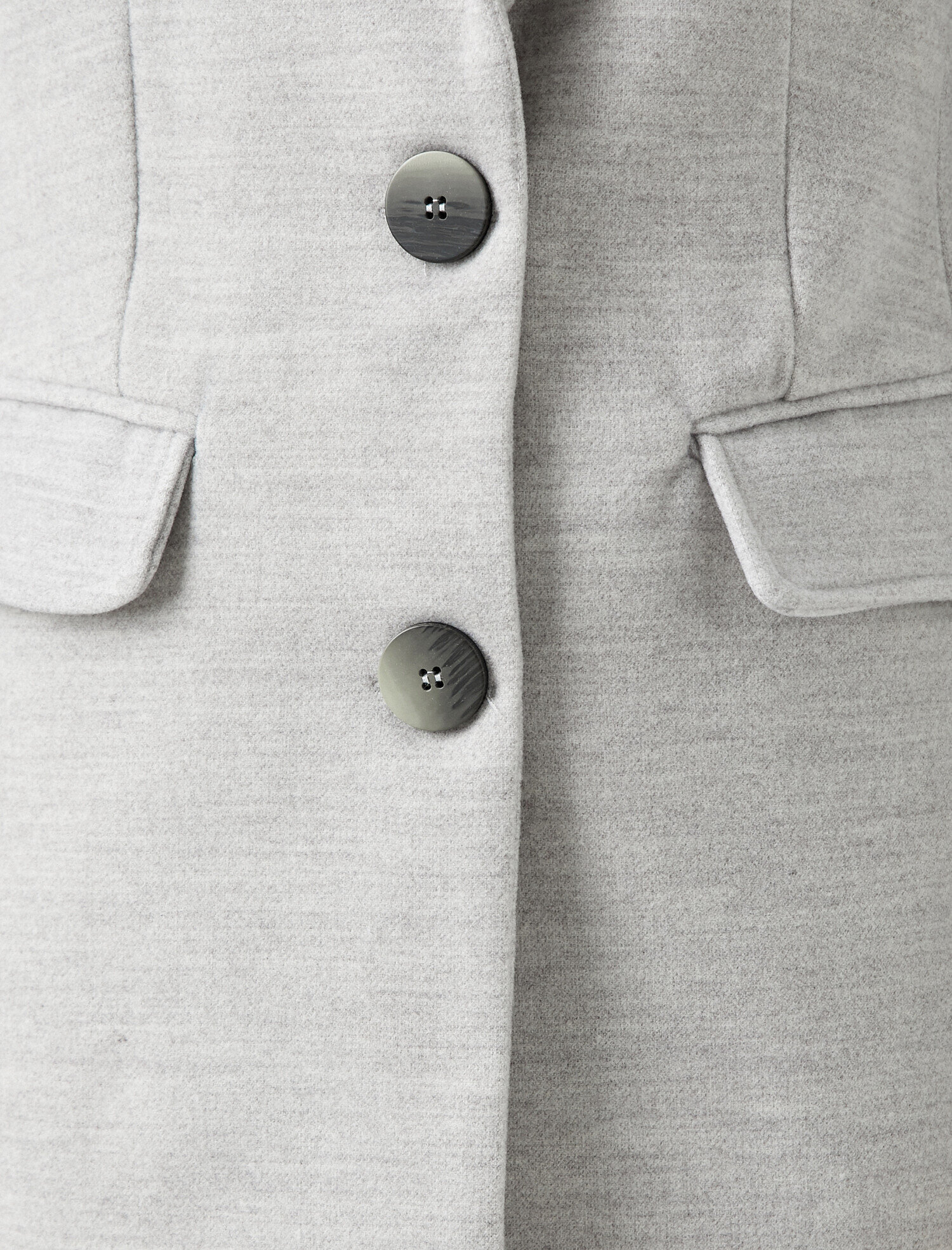   Düğme Detaylı Kaban