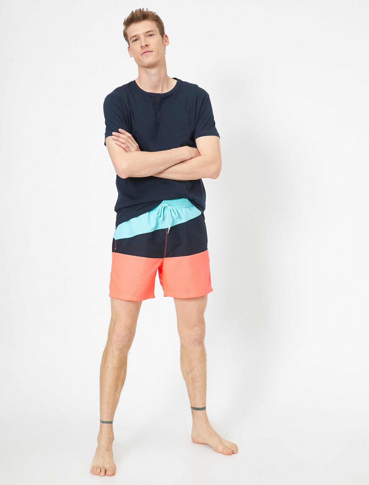   Cep Detayli Deniz Şortu