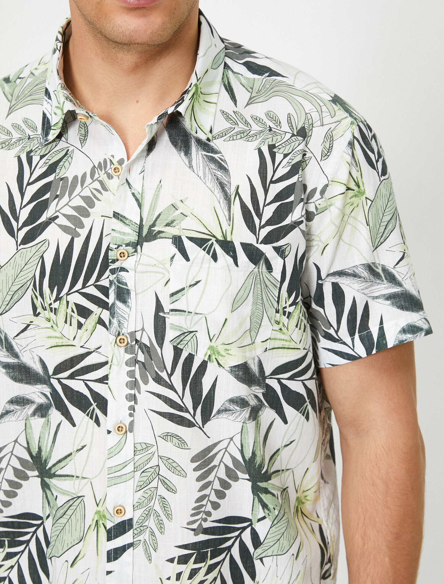   Kısa Kollu Desenli Gömlek