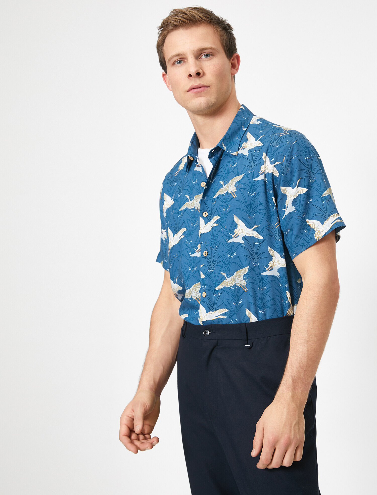   Kuş Desenli Kısa Kollu Regular Fit Gömlek