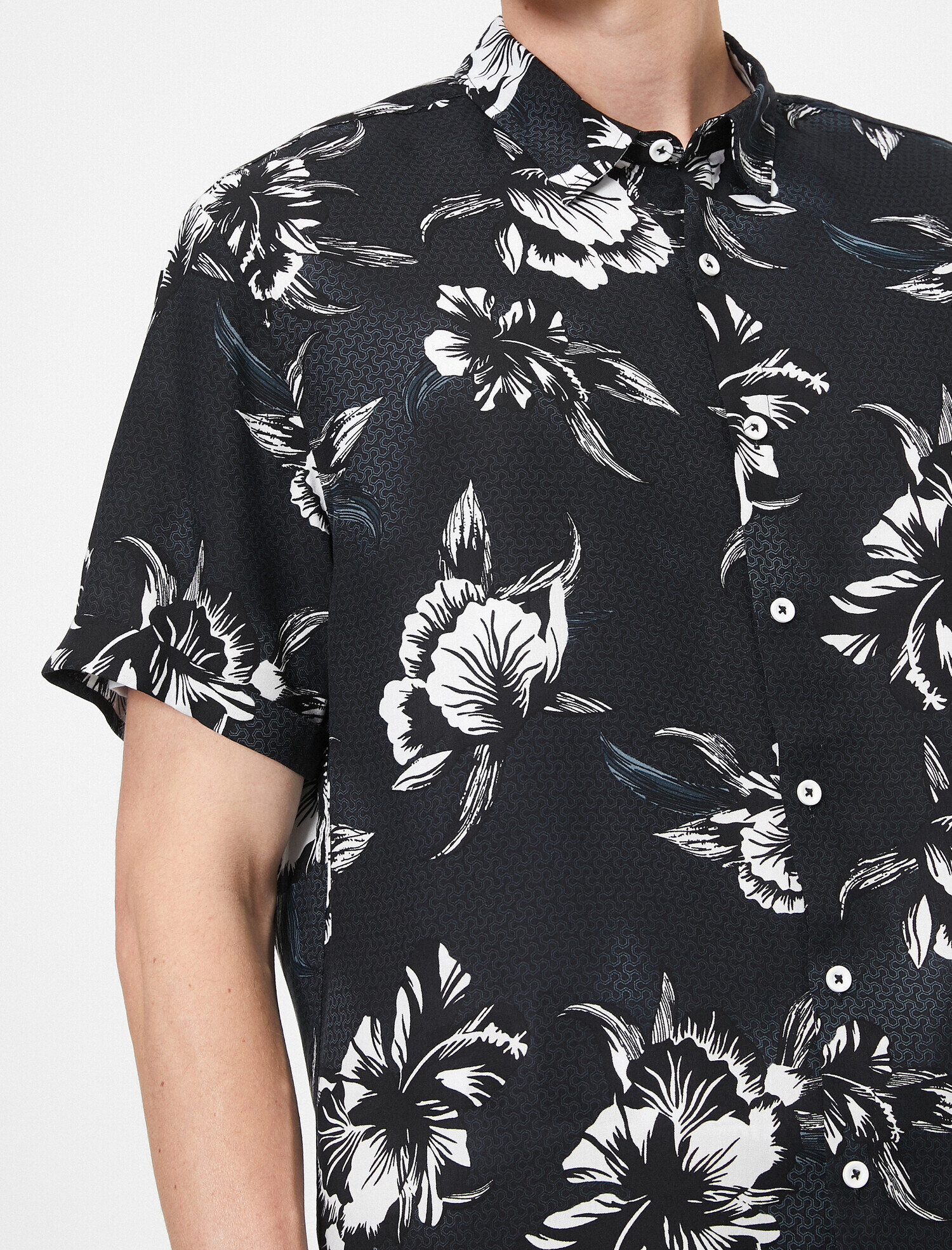   Çiçek Desenli Kısa Kollu Regular Fit Gömlek