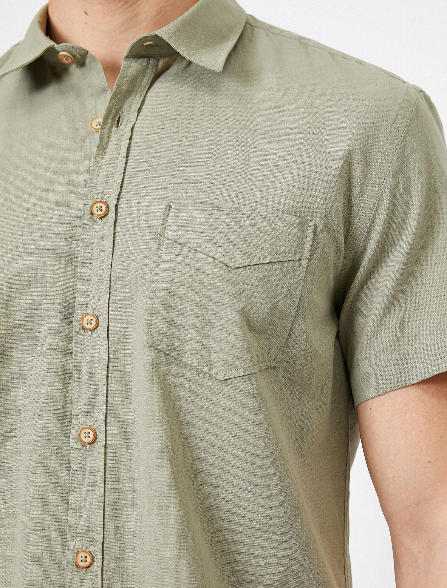   Cep Detaylı Gömlek