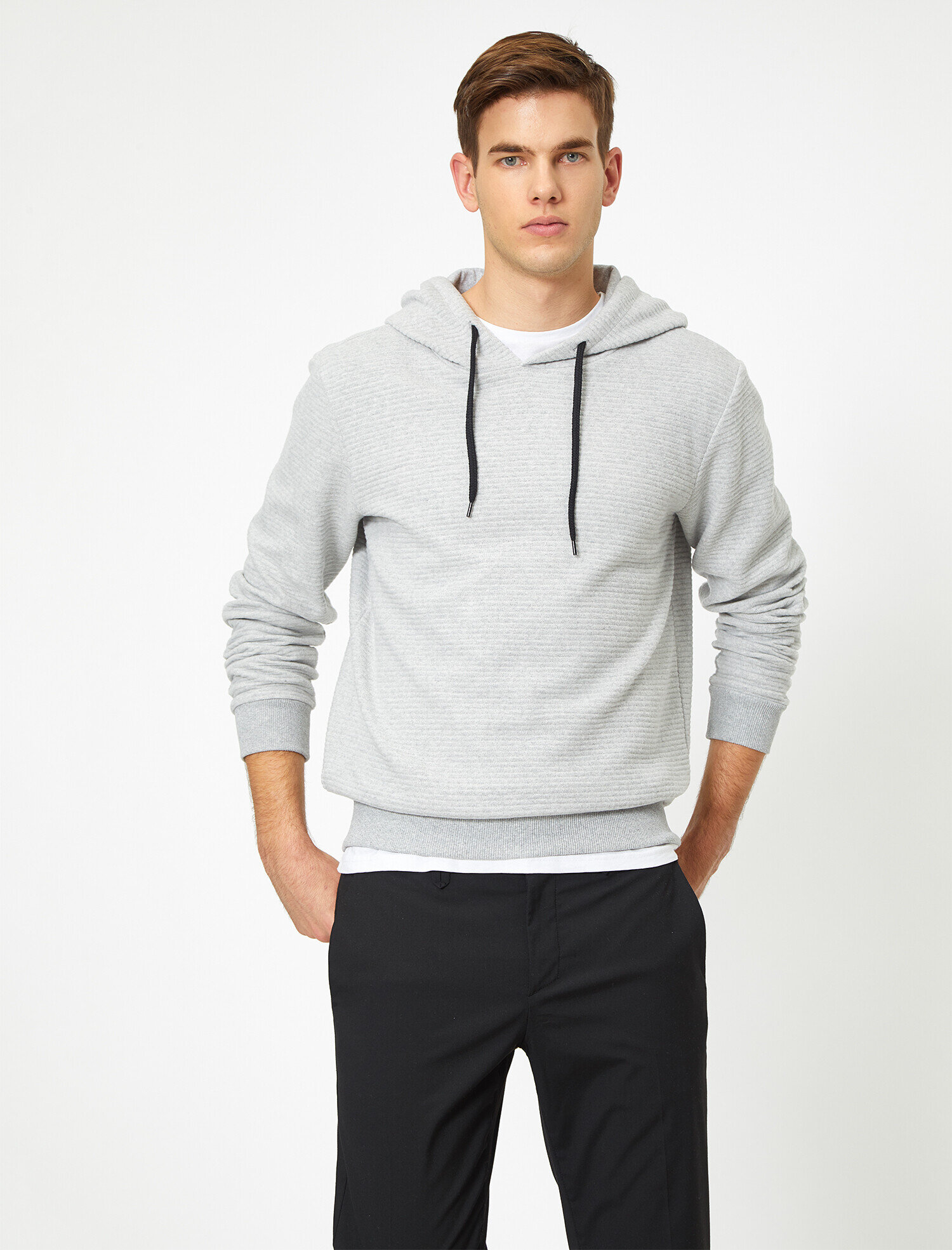   Kapüşonlu Yumuşak Dokulu Kumaş Basic Sweatshirt