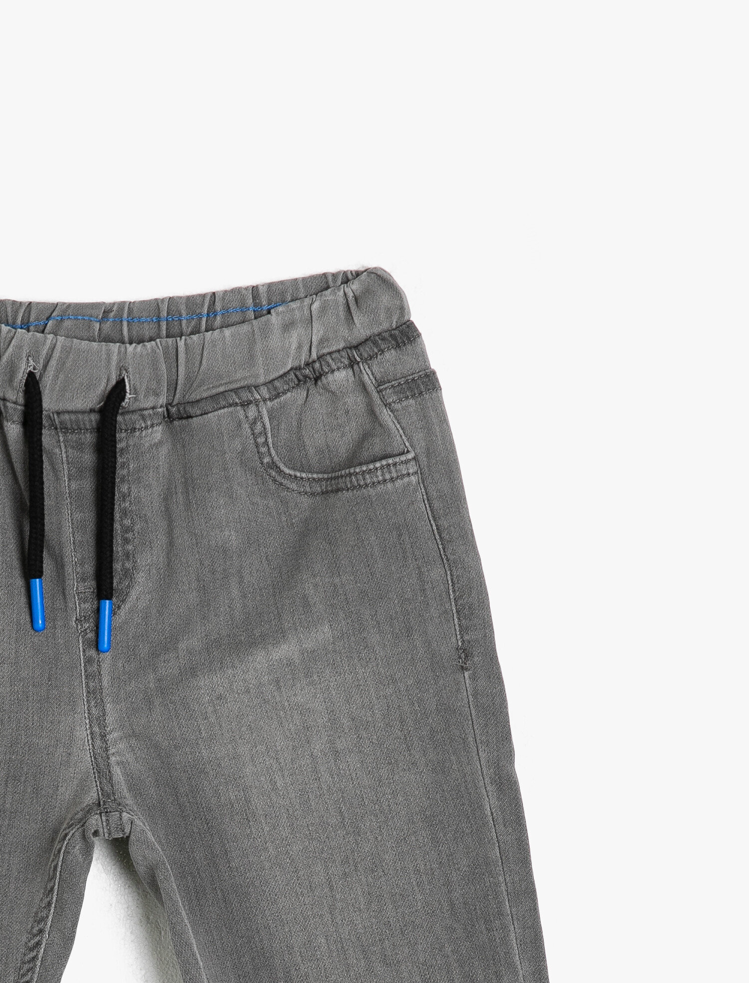  Erkek Çocuk Basic Beli Kordonlu ve Lastikli Rahat Kesim Jean Şort