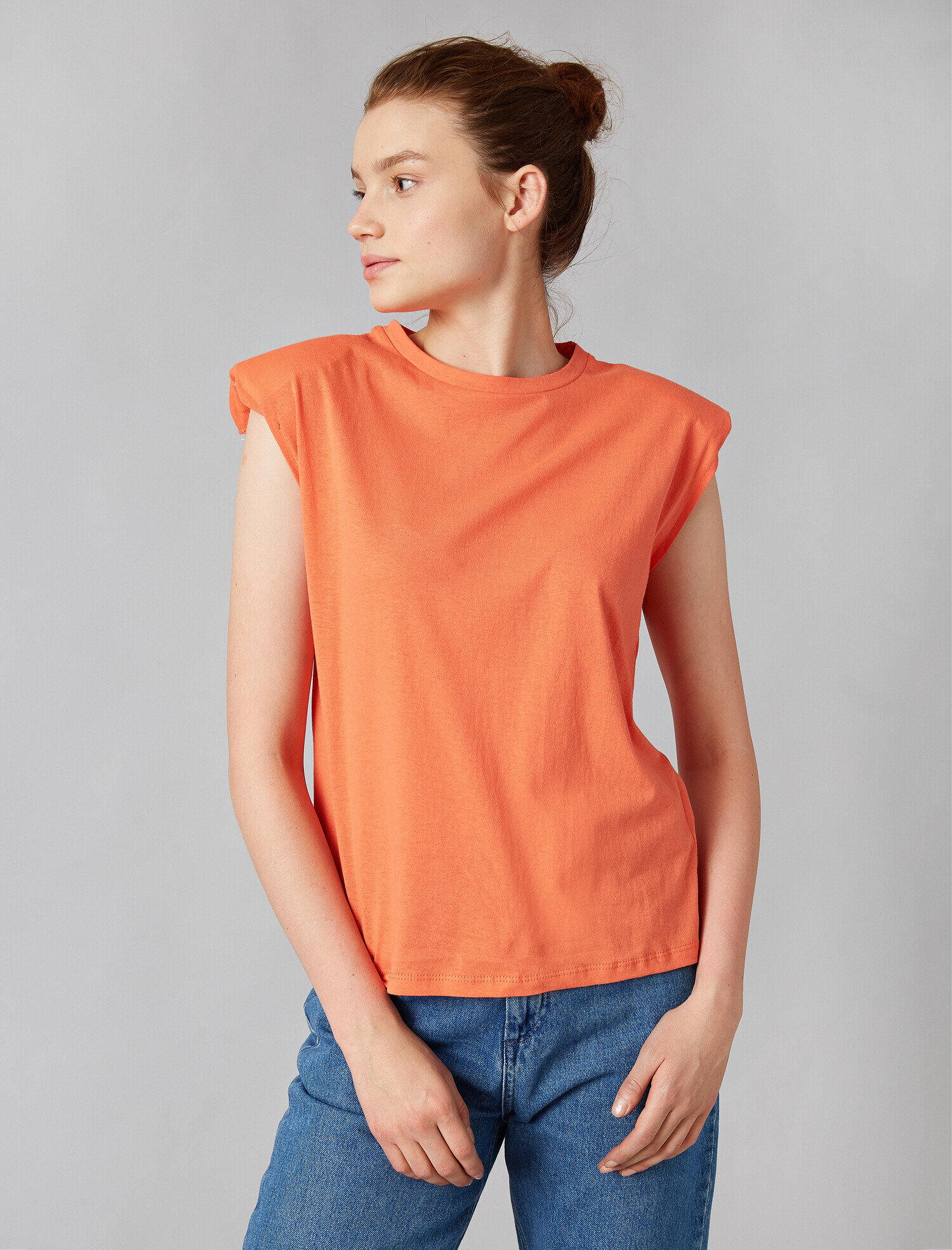   Pamuklu Vatkalı Kısa Kollu Tişört