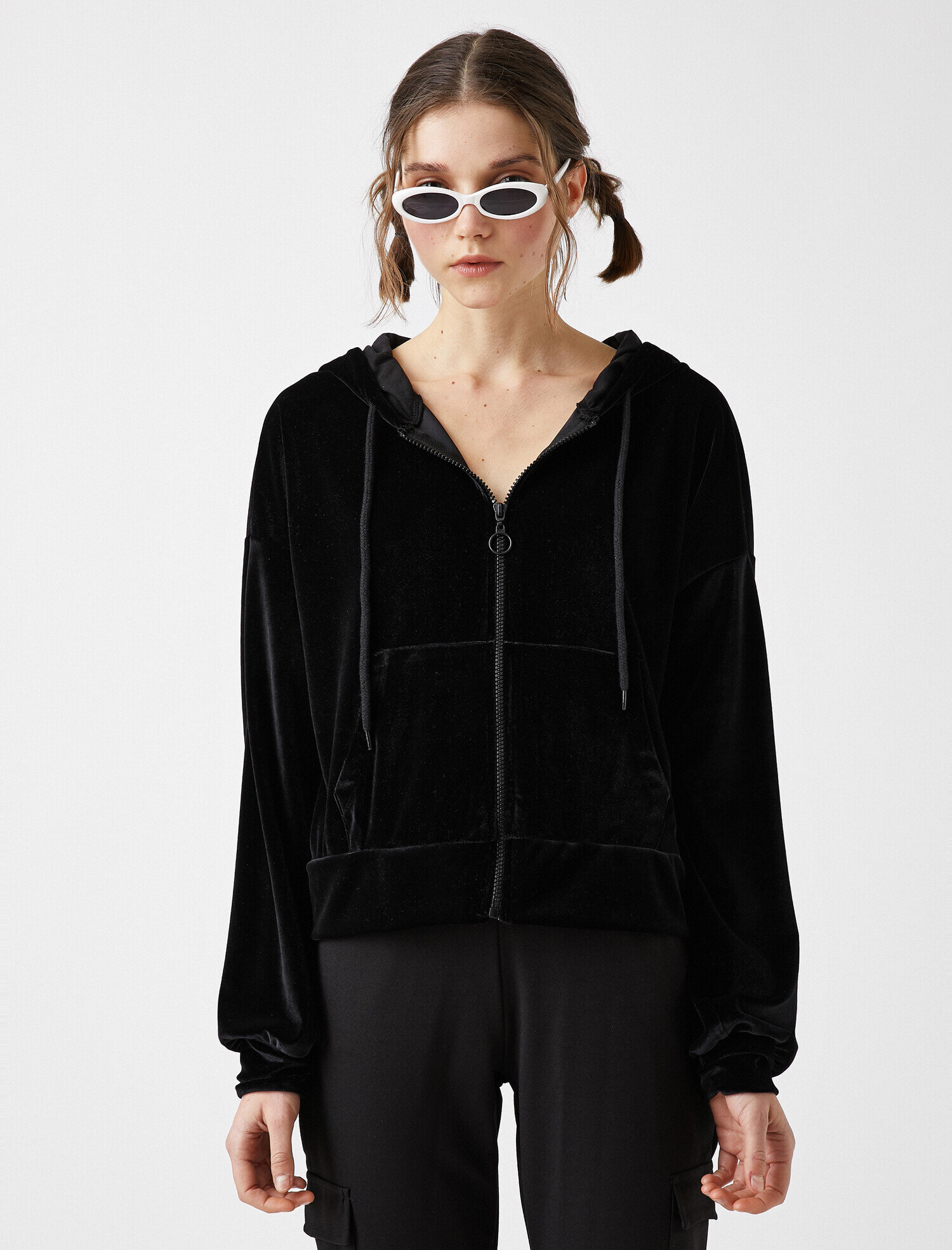   Kadife Fermuarlı Kapüşonlu Sweatshirt