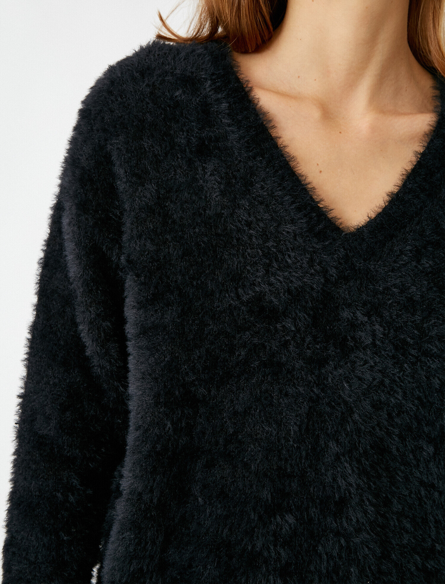 V Yaka Crop Triko Kazak