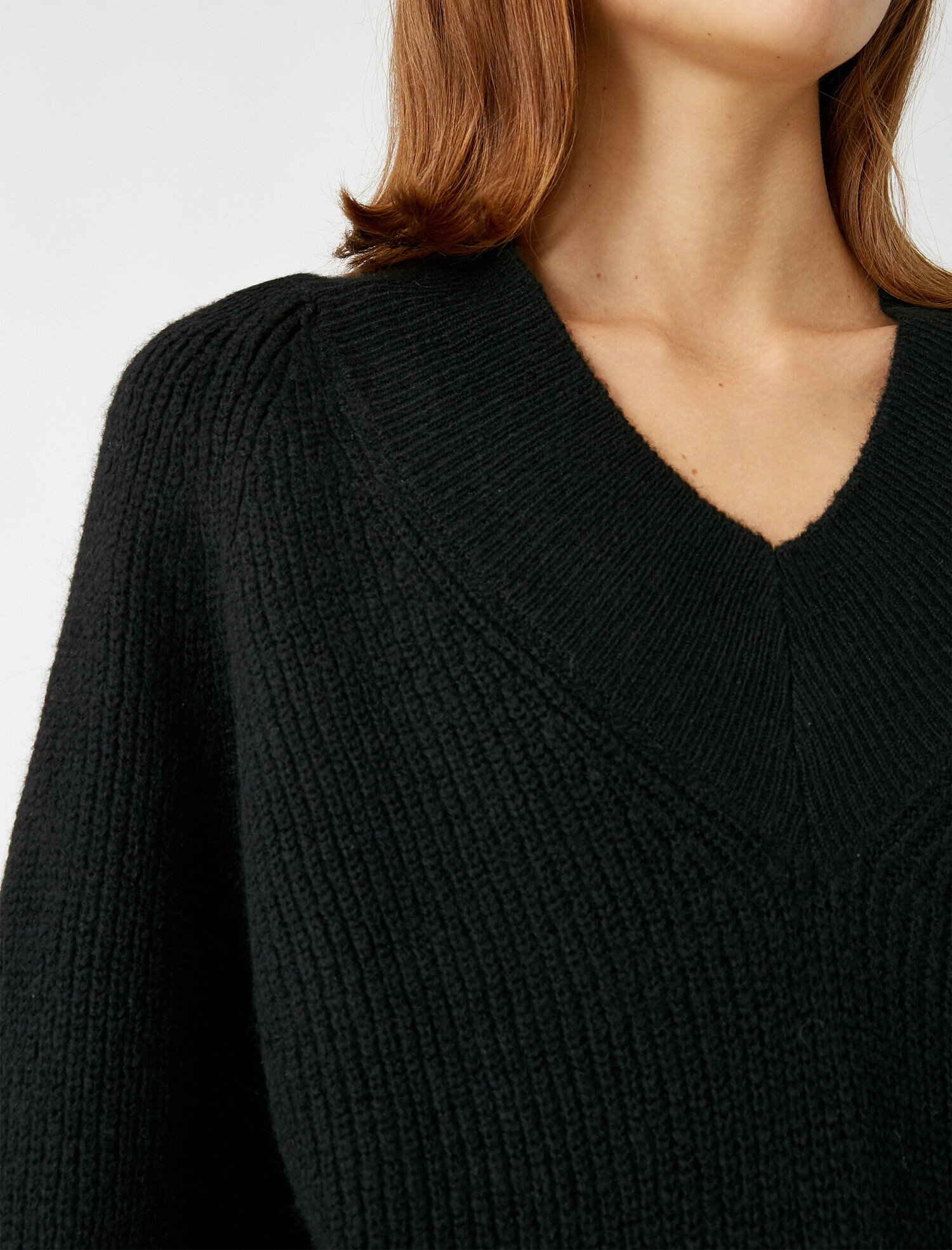   V Yaka Uzun Kollu Triko Kazak