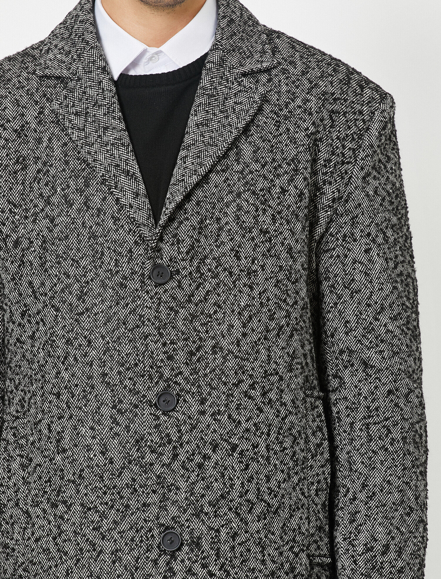   V Yaka Düğme Detaylı Cepli Kaban