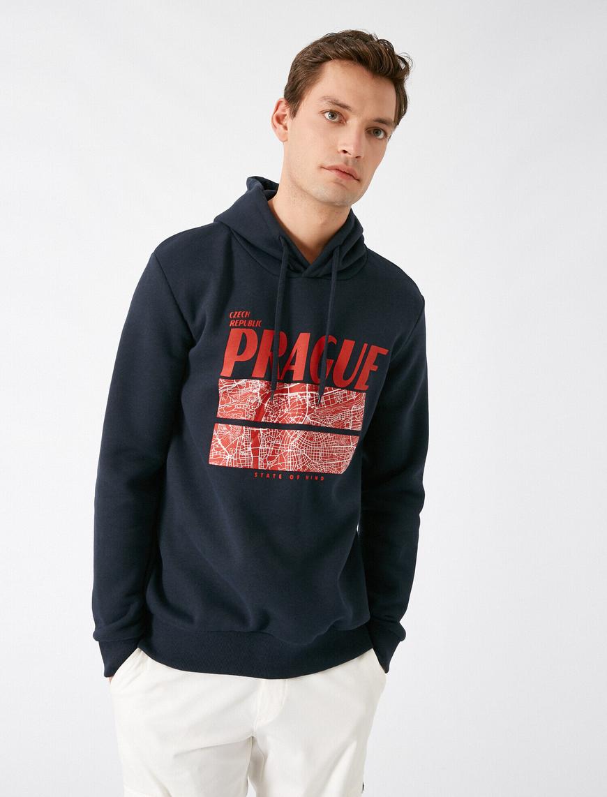   Kapüşonlu Uzun Kollu Baskılı Sweatshirt